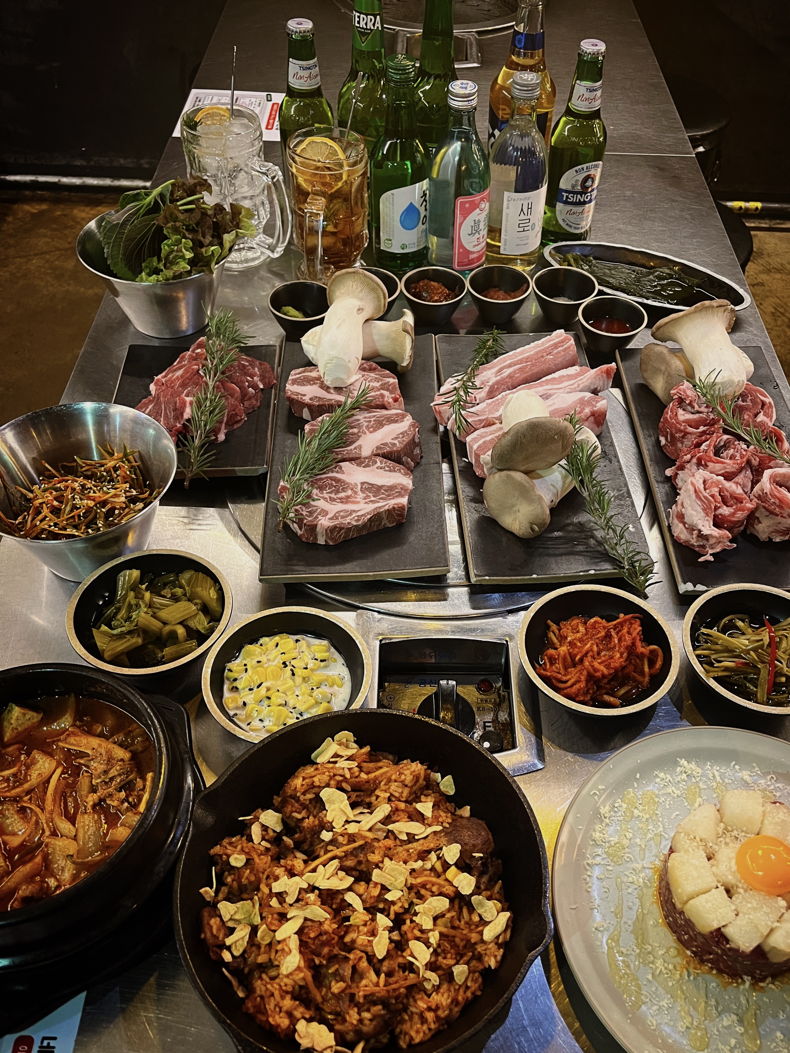 육회품은돼지 파주야당 본점