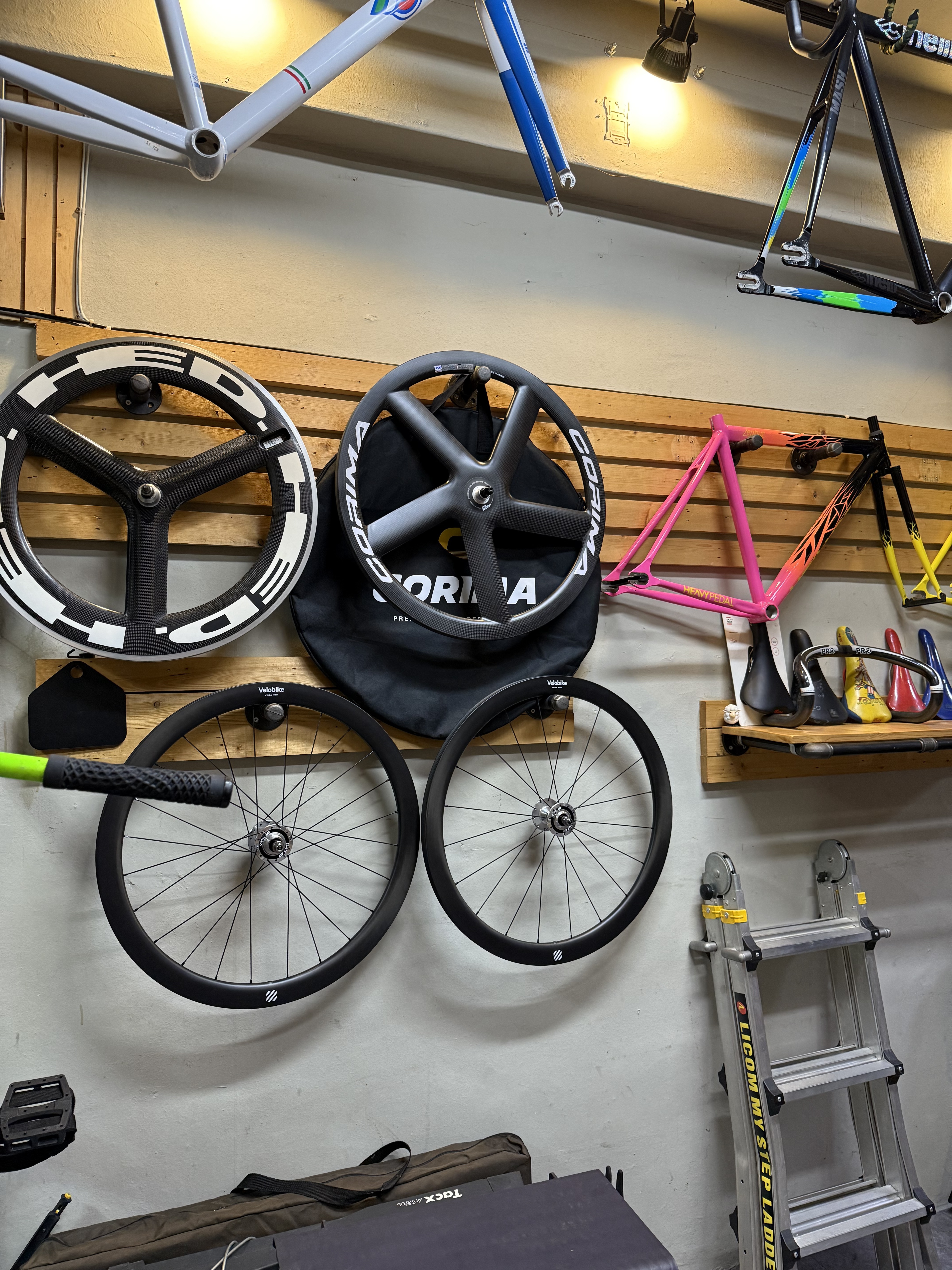 백스테이지 대표 이미지