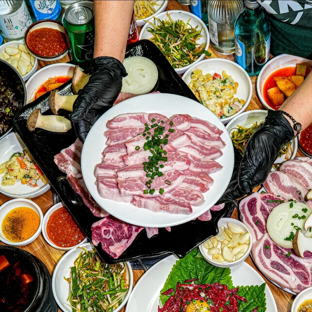 내고향정육점식당 성수본점