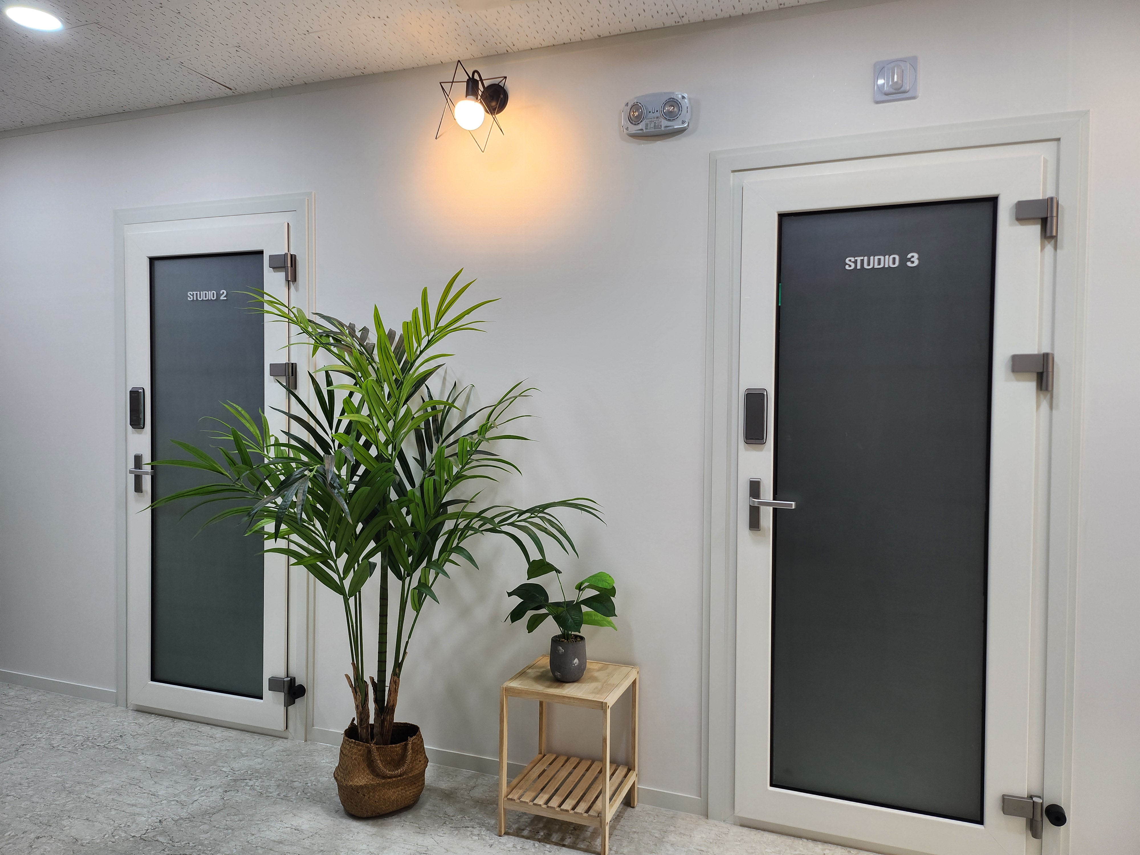 2번째 스튜디오 사진