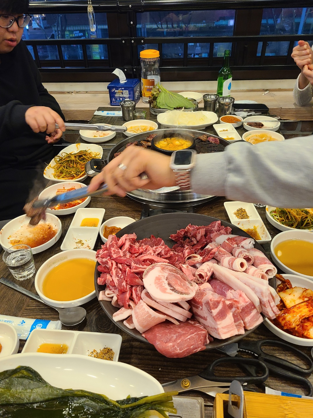 고인돌무한리필생고기 시화본점