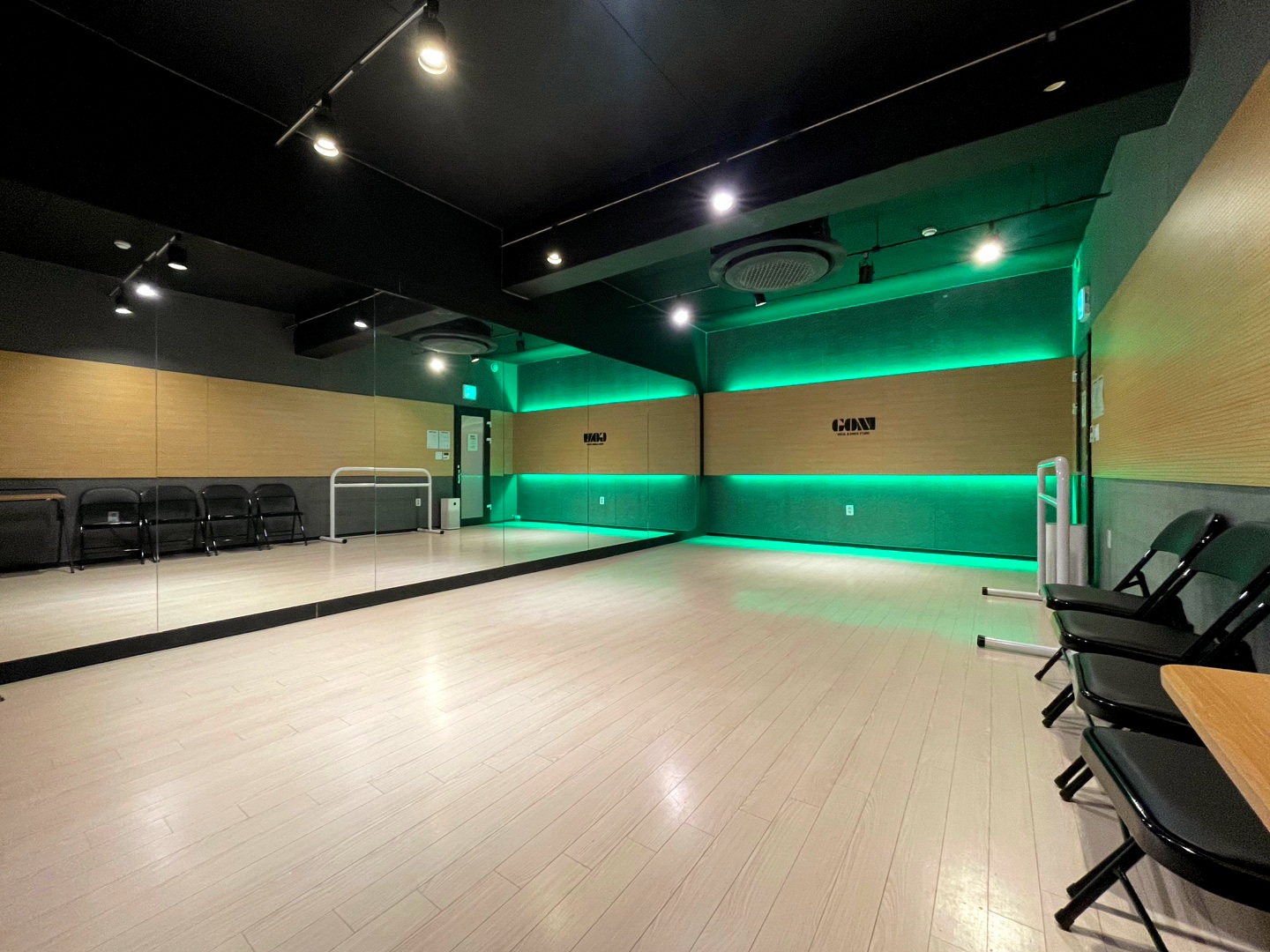 5번째 스튜디오 사진