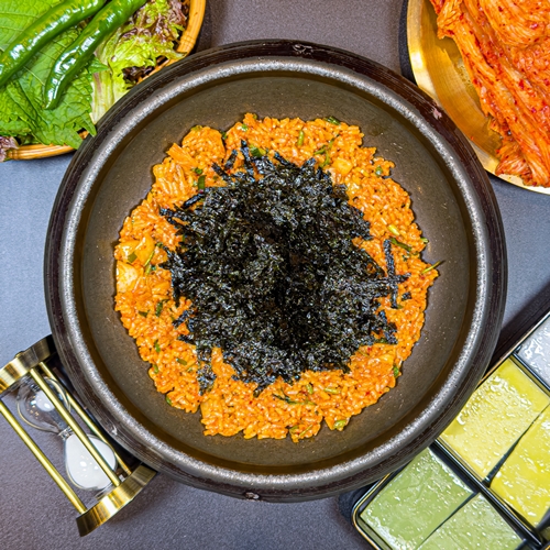 돈벼락김치삼겹살 장안동본점 사진 2