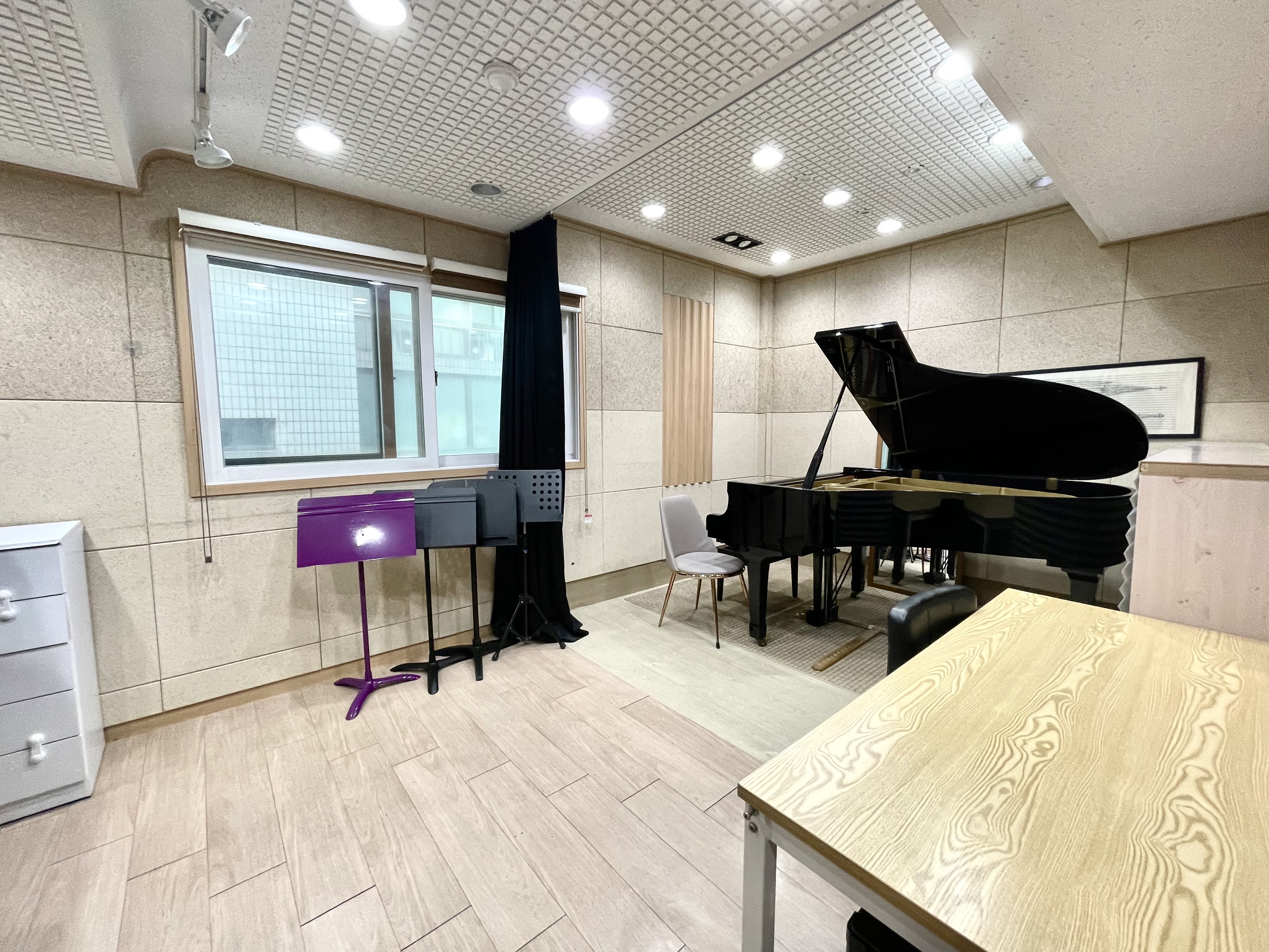 1번째 스튜디오 사진