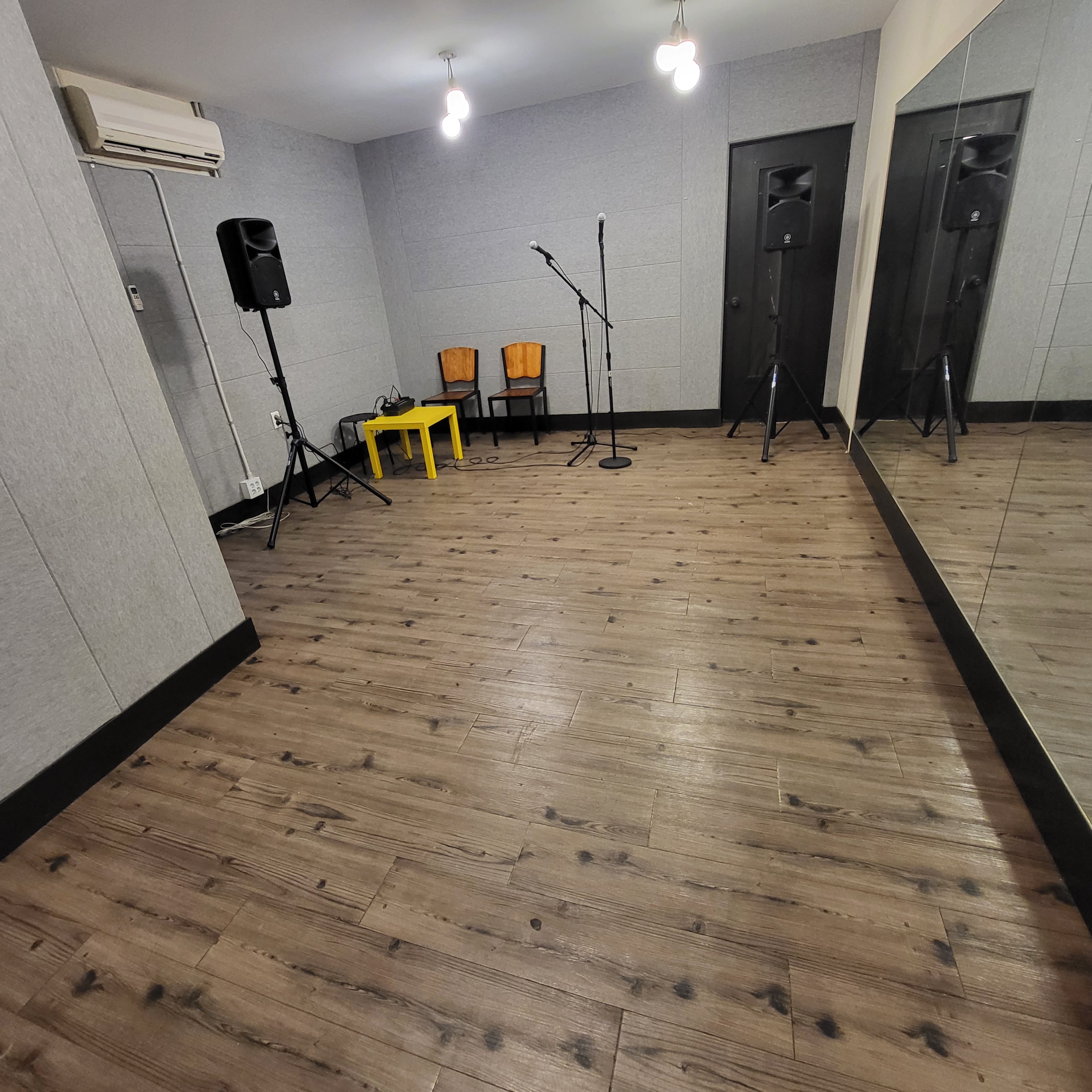 1번째 스튜디오 사진