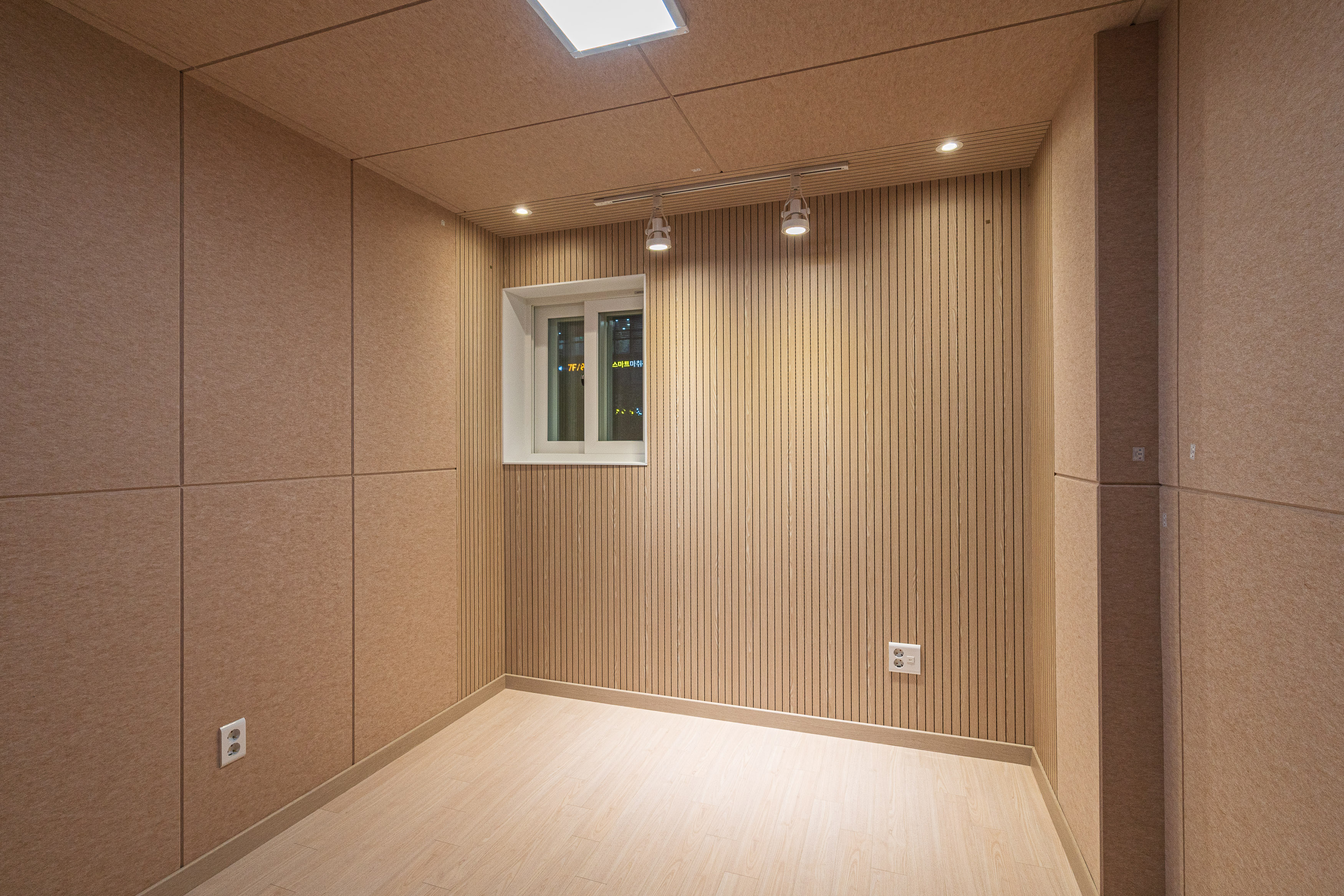 5번째 스튜디오 사진