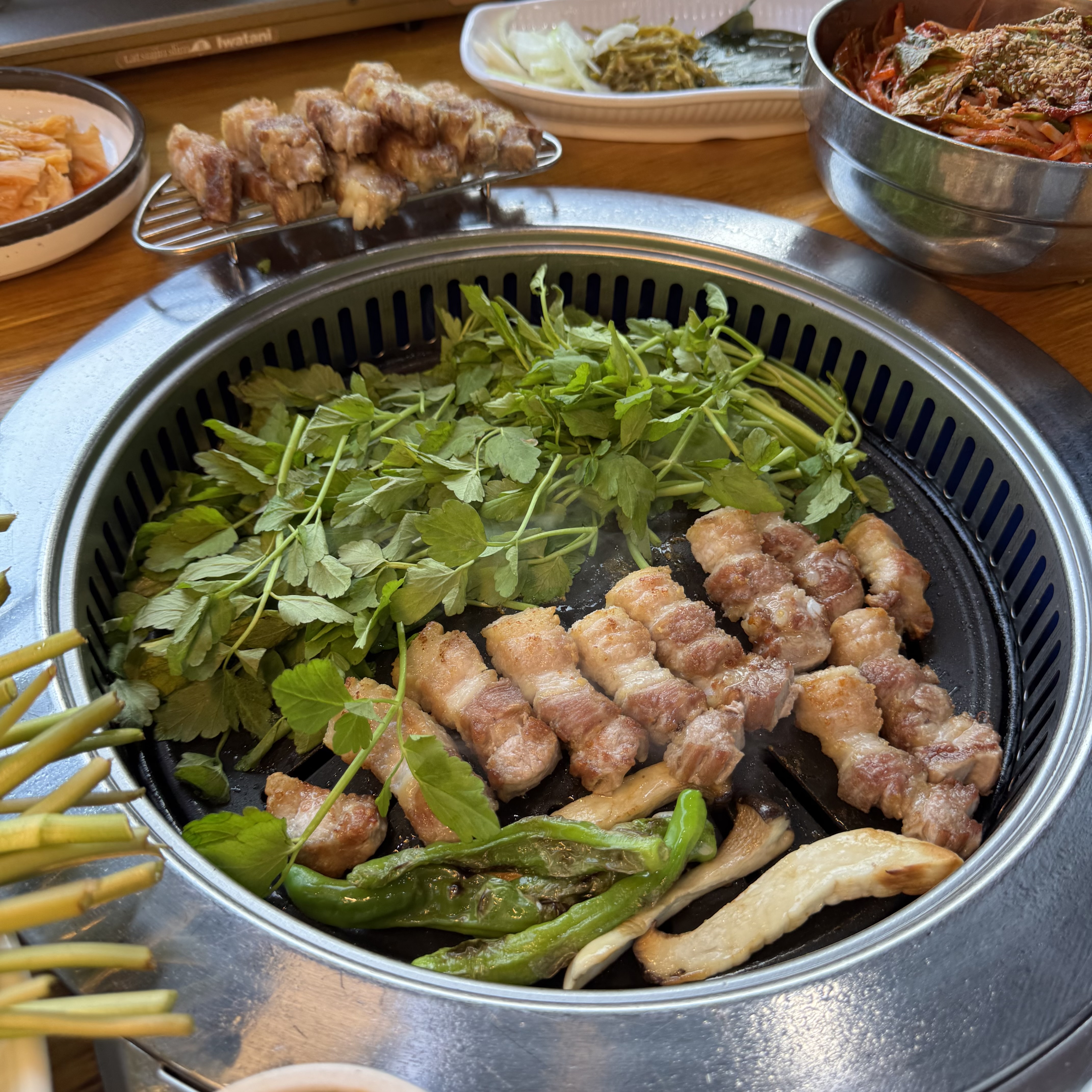 돼지만왕소금구이 진천점