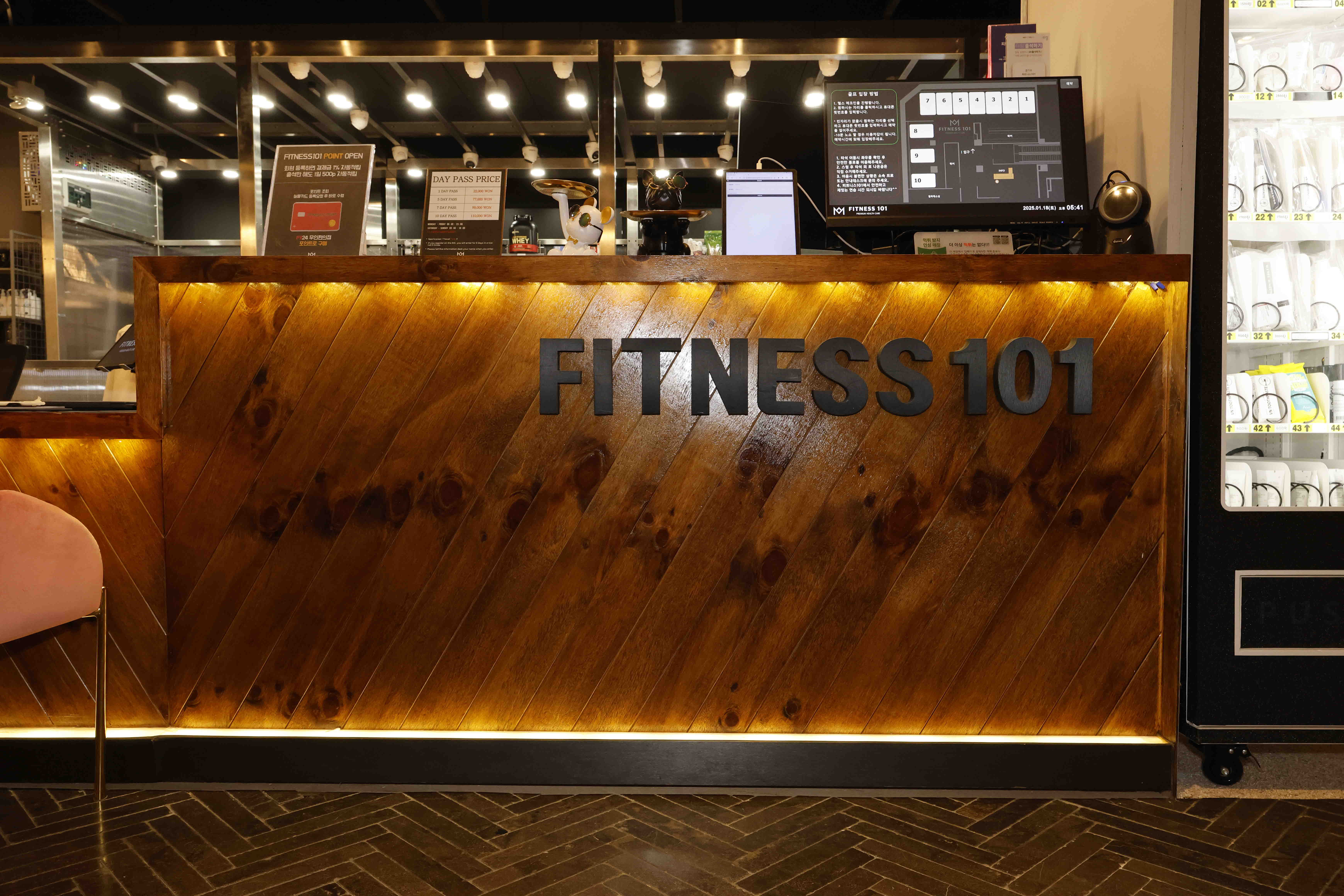FITNESS101 명동점 대표 이미지