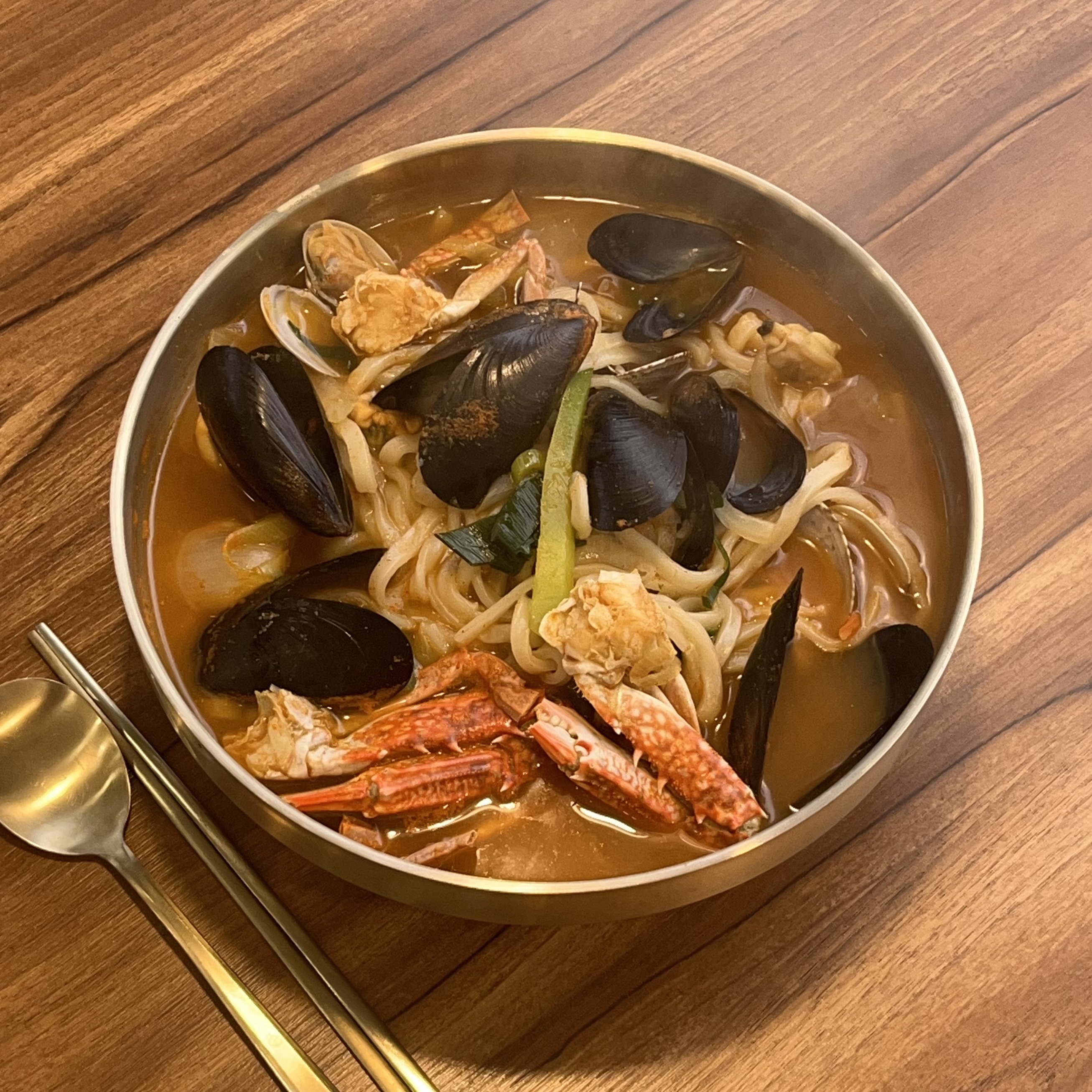 수네미네칼국수