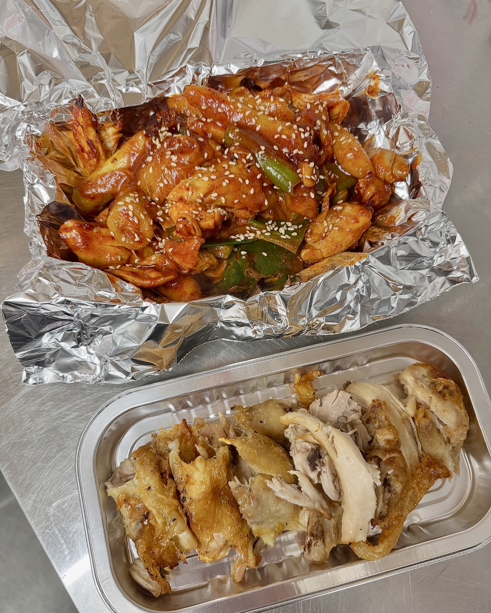 홍닭백닭 장안동점