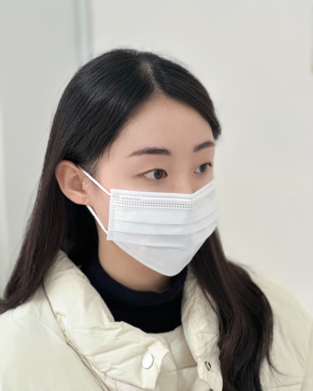 아미월 눈썹