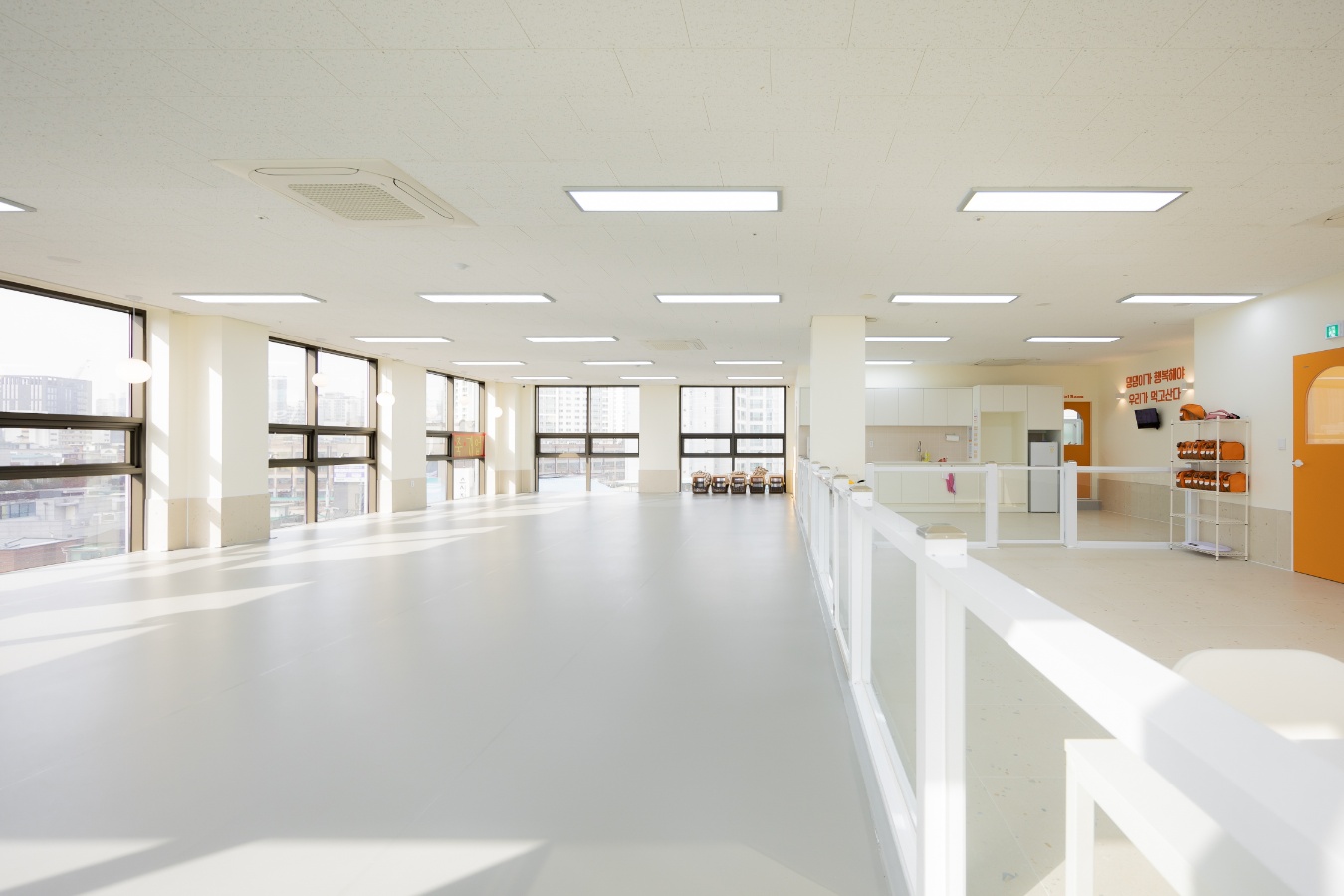 놀러오개 애견유치원 애견호텔 동대문점 대표 이미지