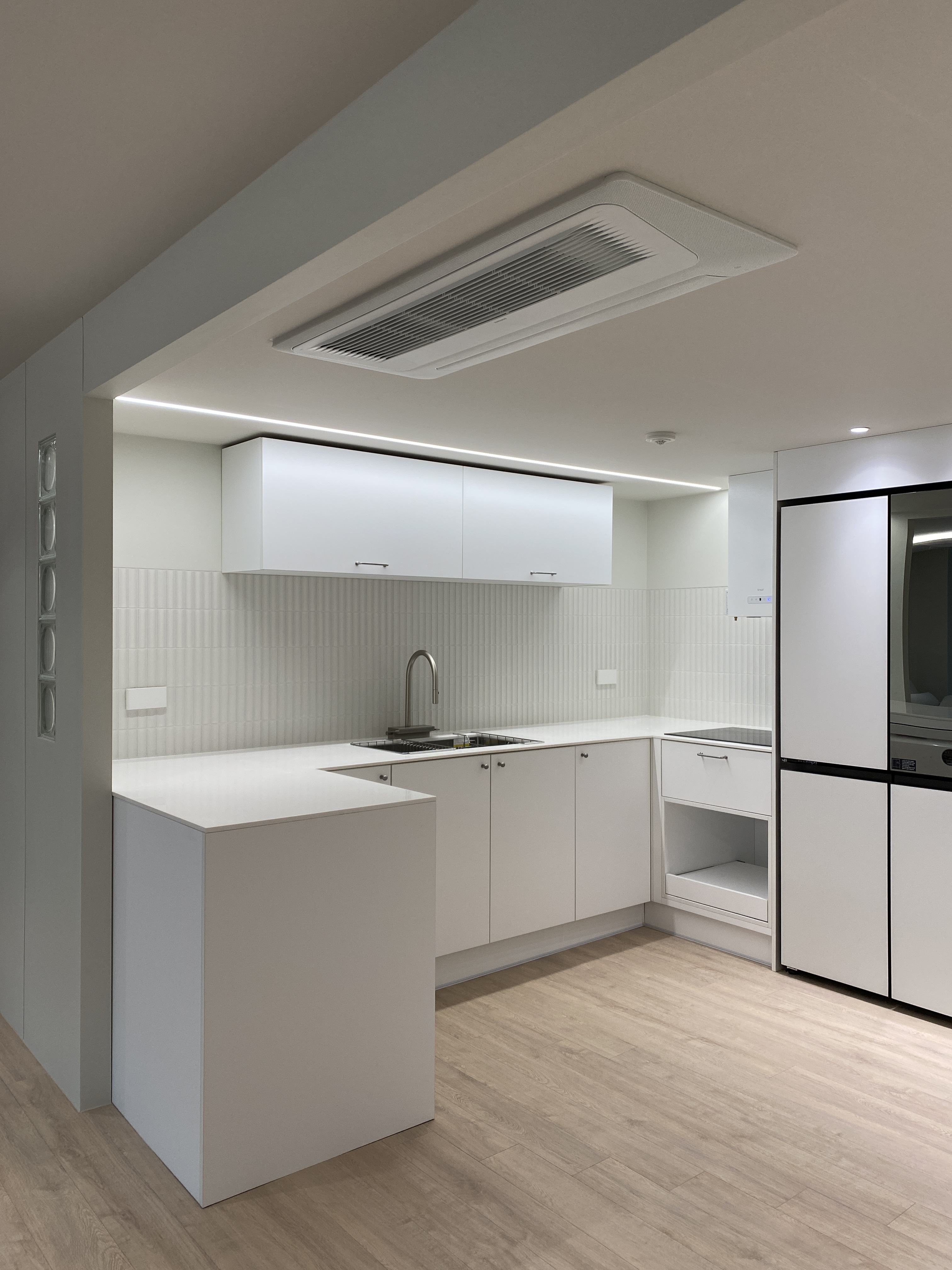 유니크 디자인 대표 이미지