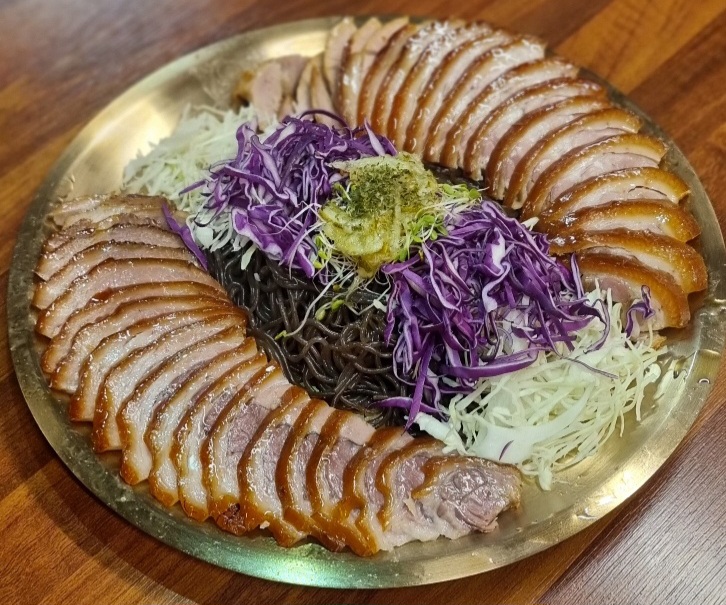 김진오김실장왕족발 칠곡점