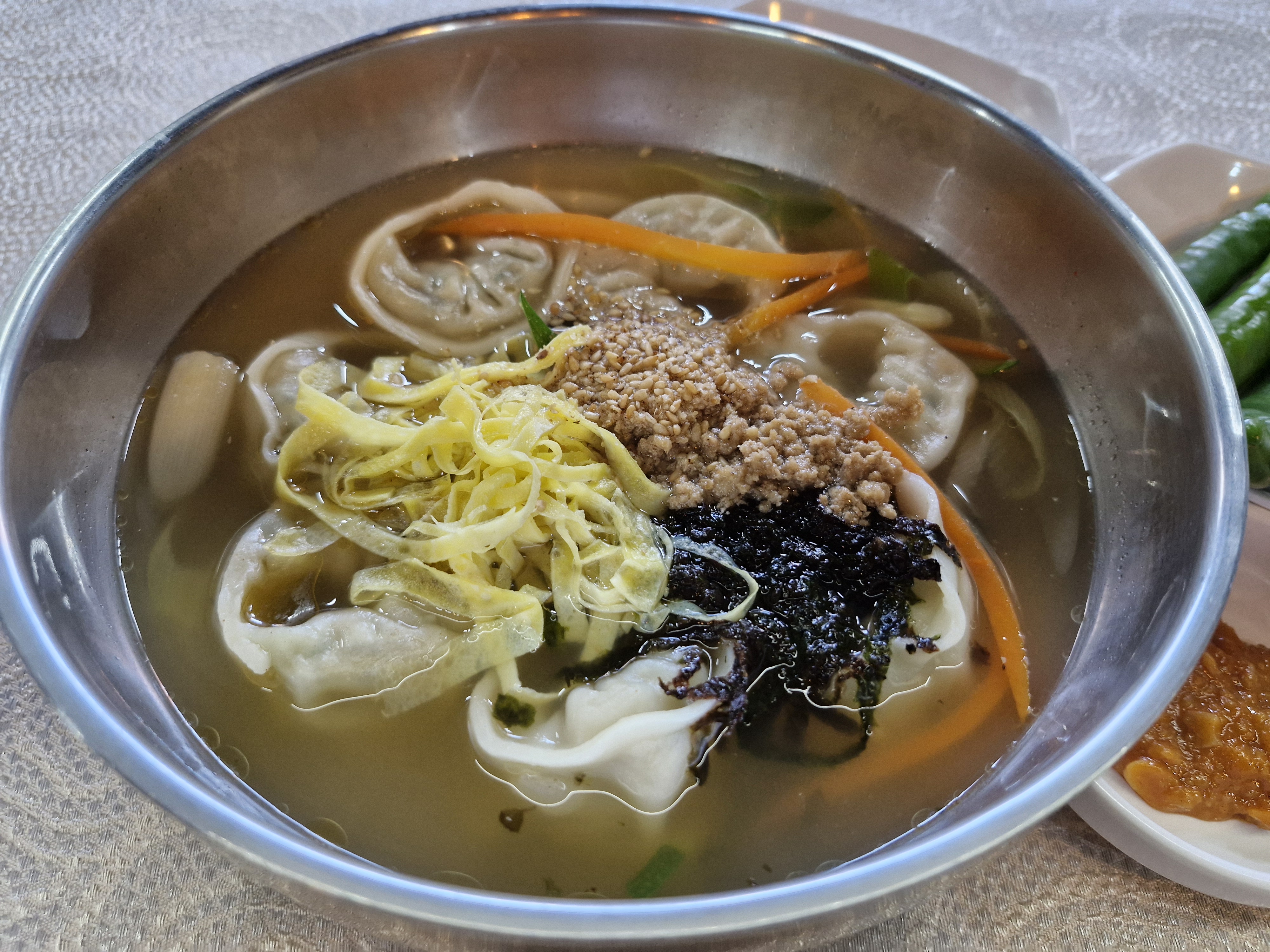 오늘은칼국수한그릇