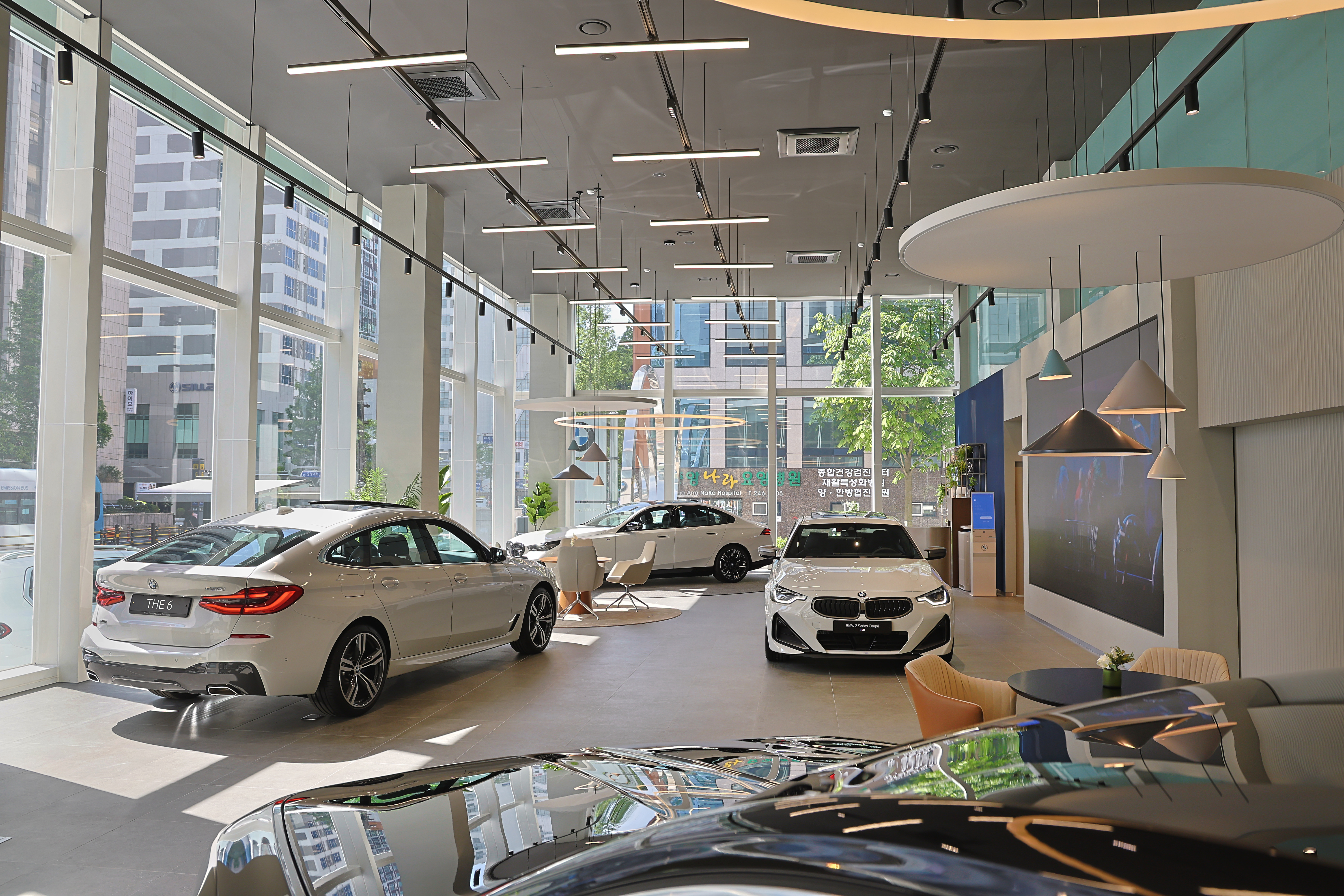 동성모터스 BMW 부산중앙전시장 대표 이미지