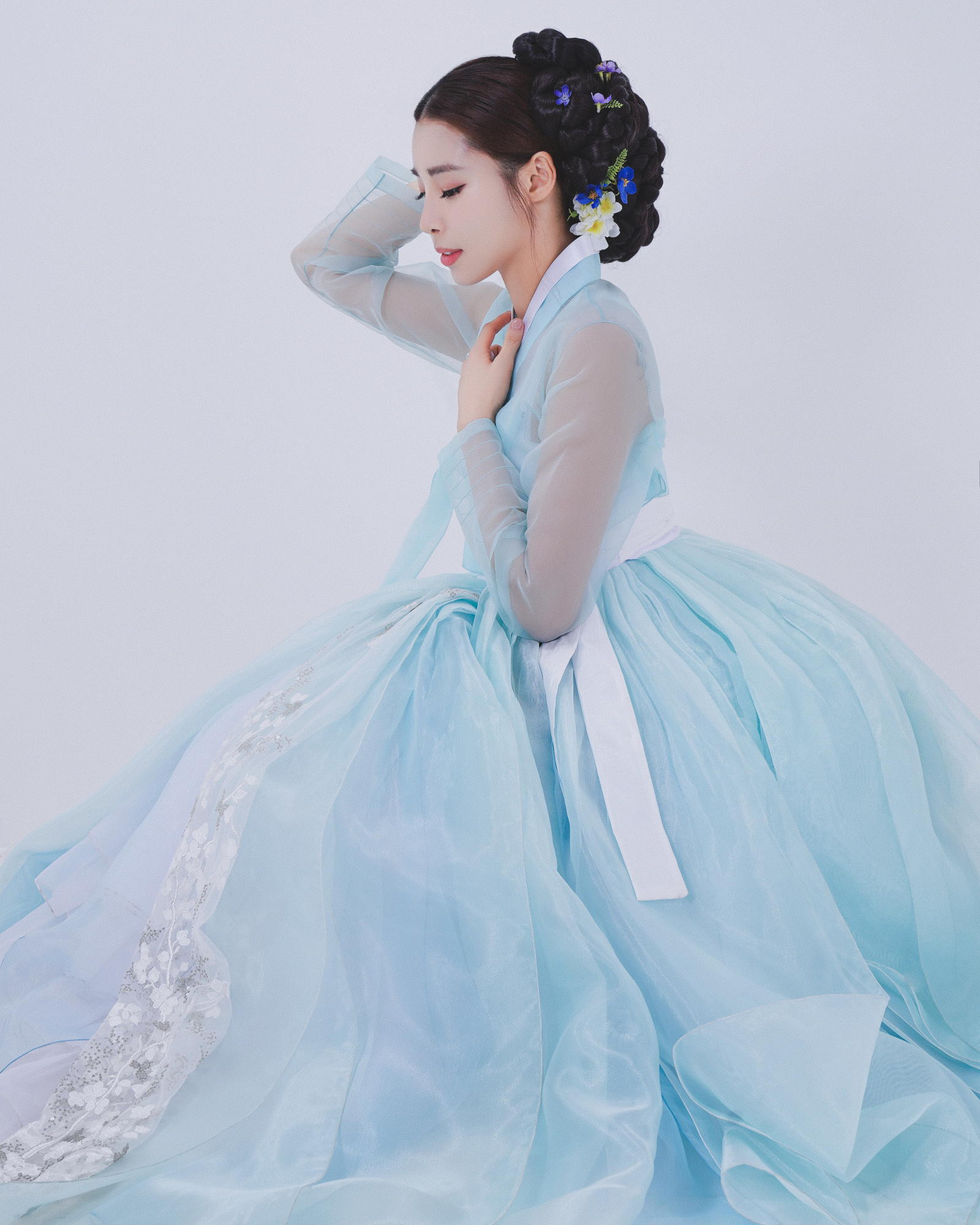진한복 내부 또는 관련 모습