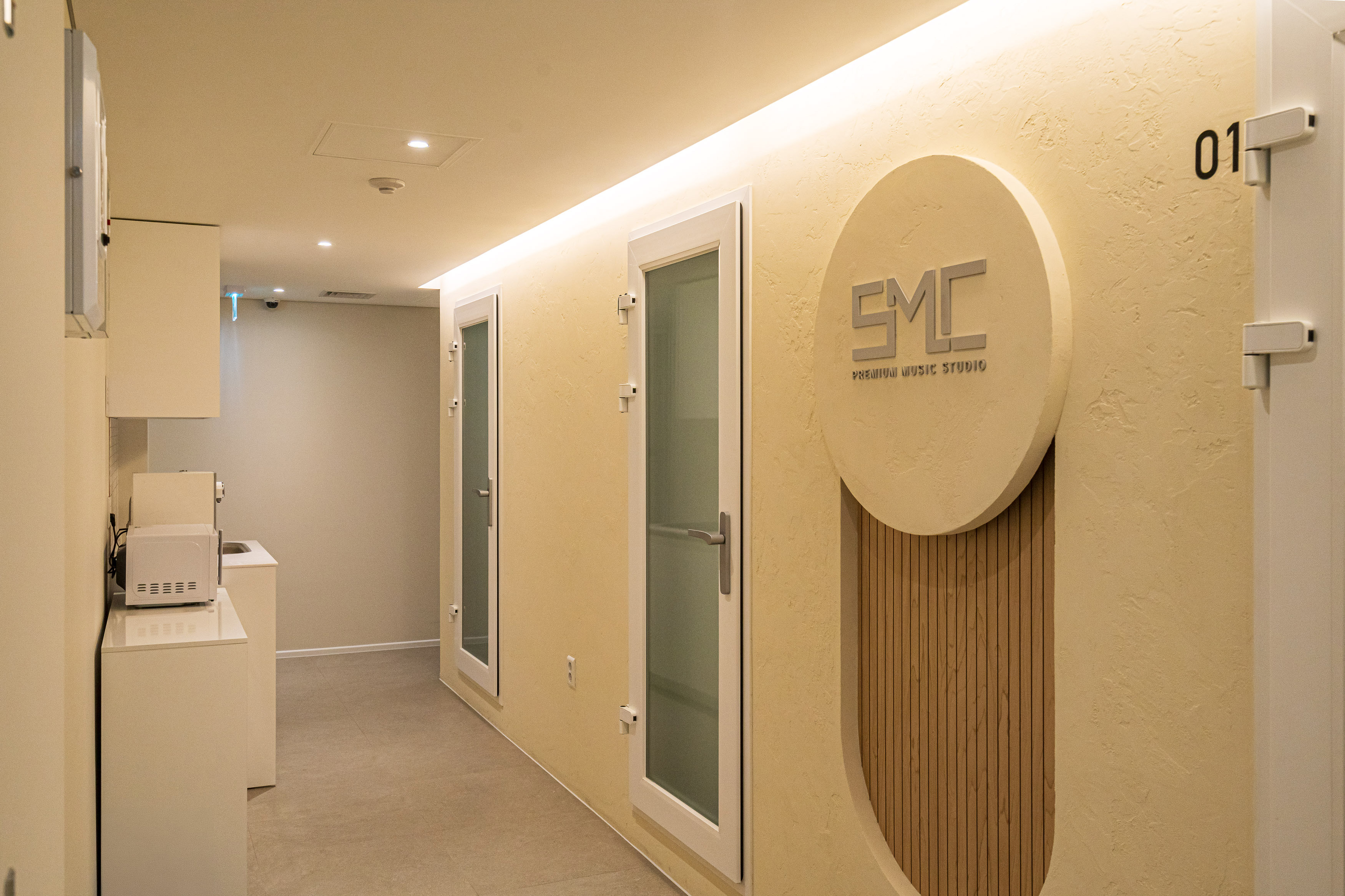 1번째 스튜디오 사진