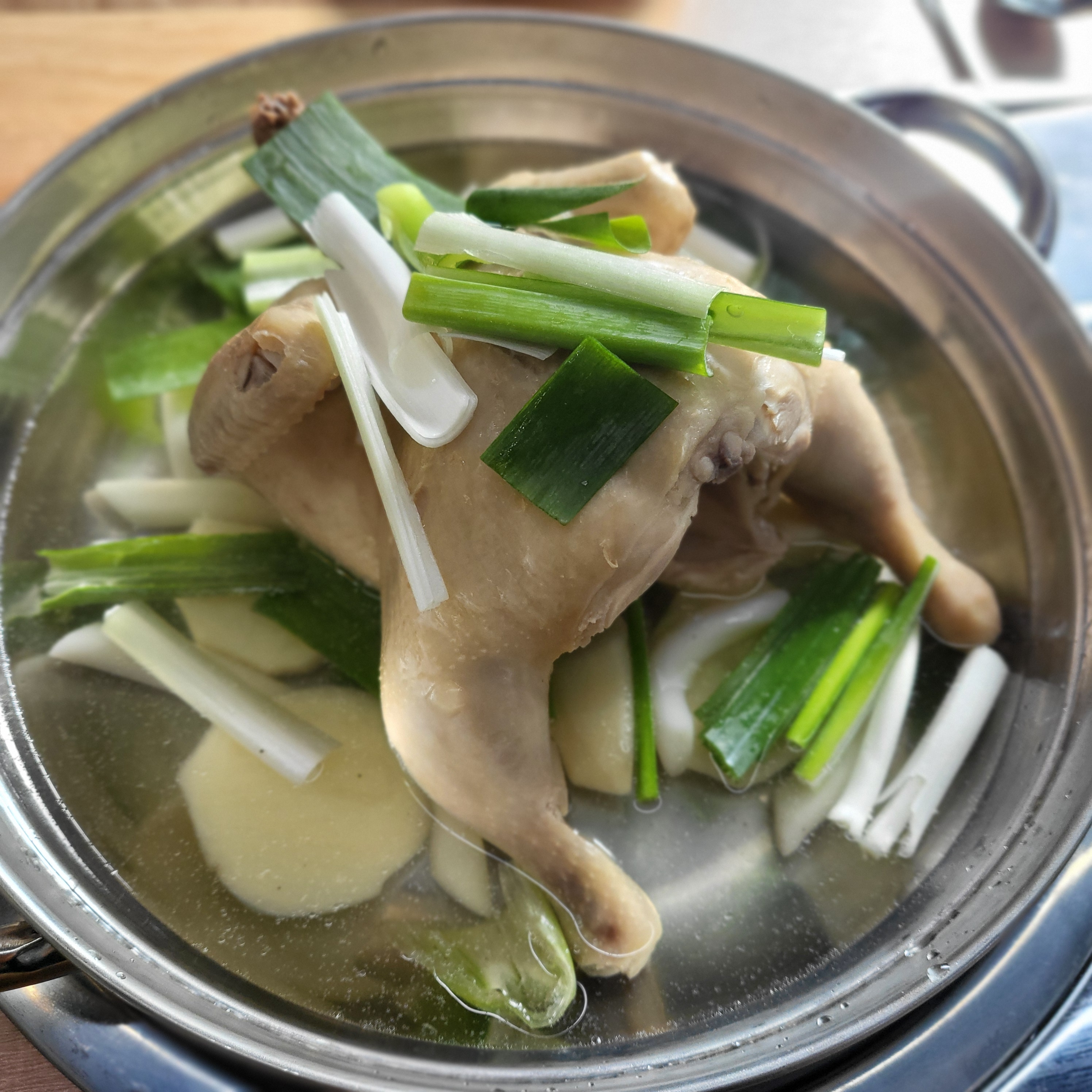 공릉동닭한마리 유성점