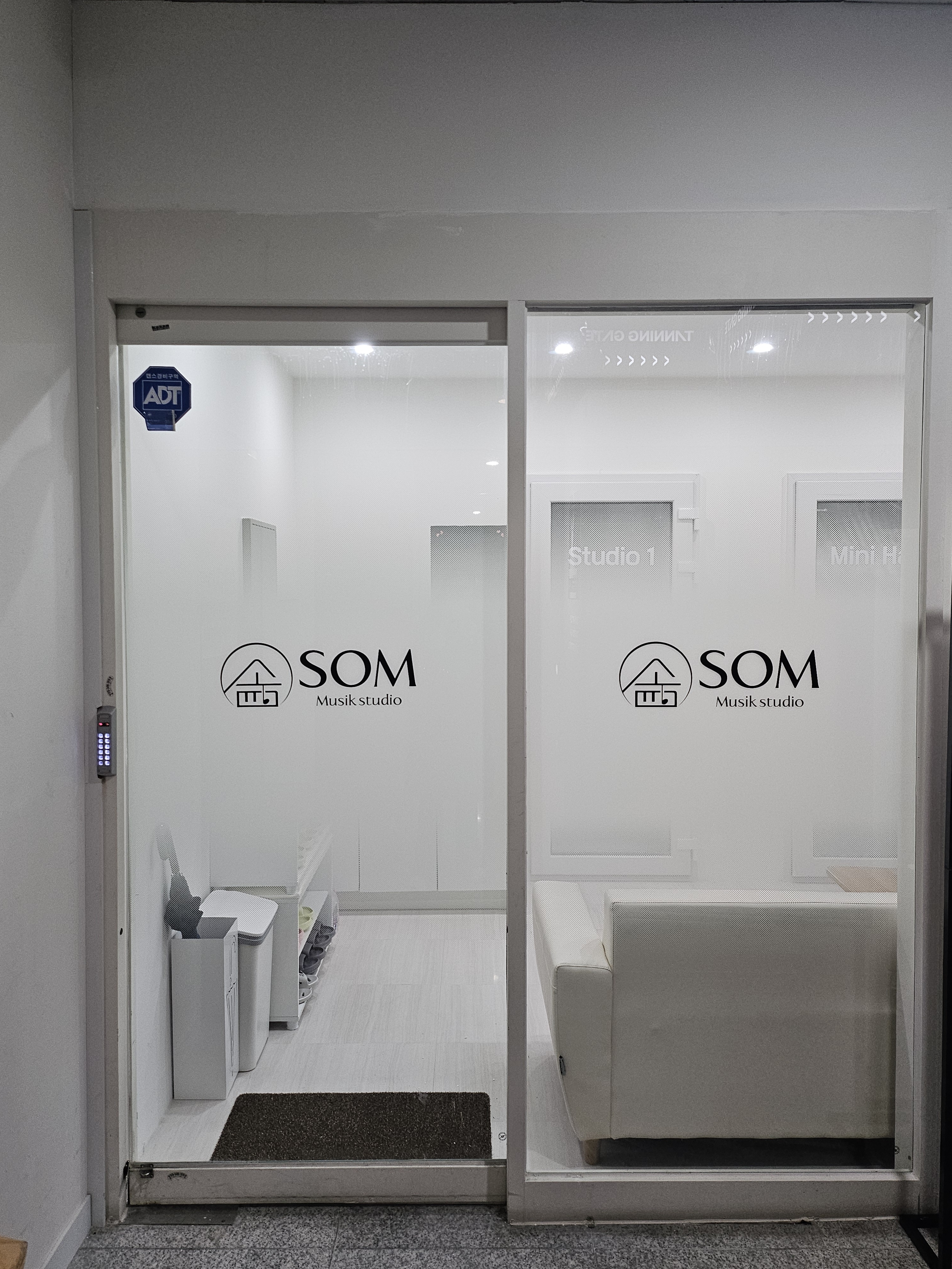 3번째 스튜디오 사진