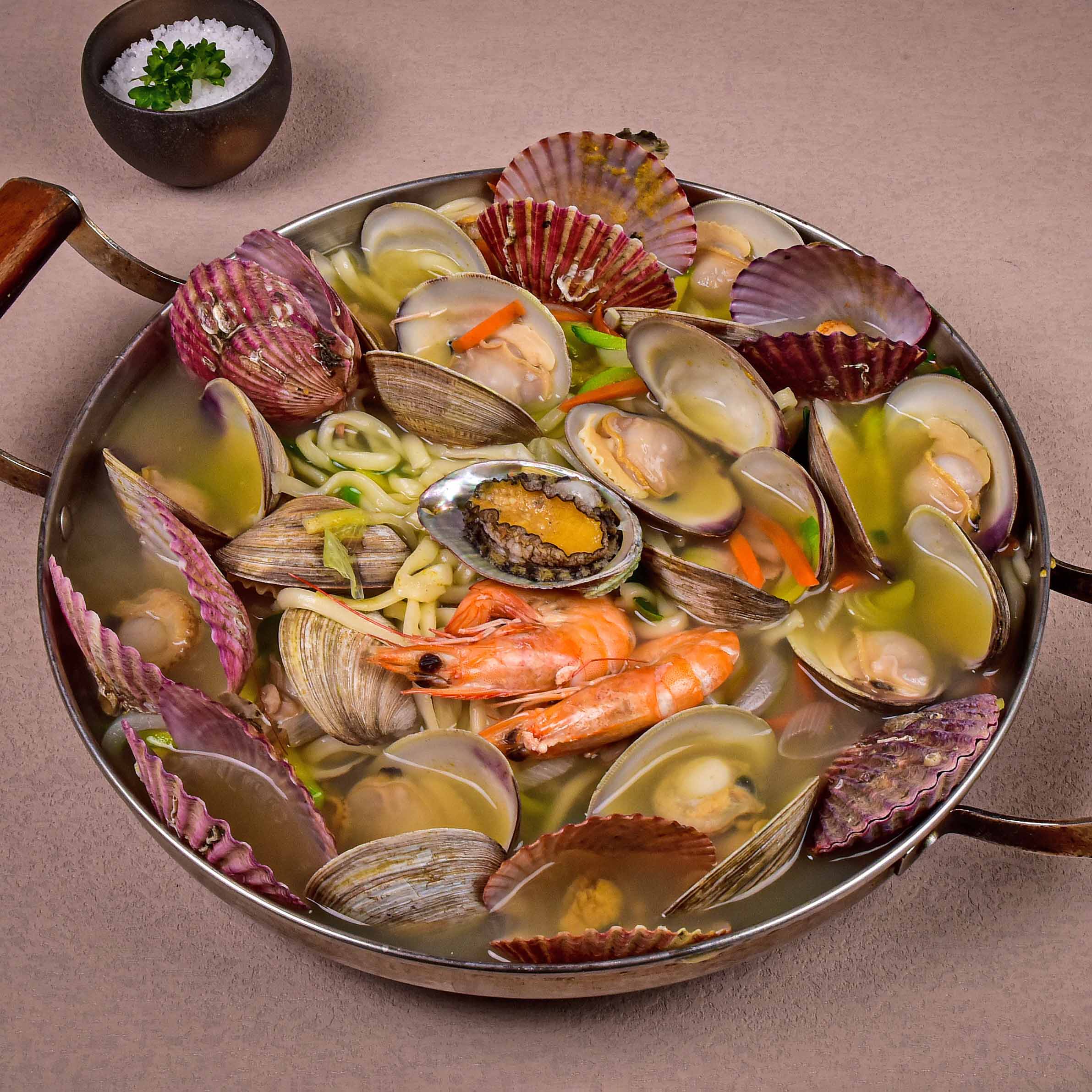 해물칼국수