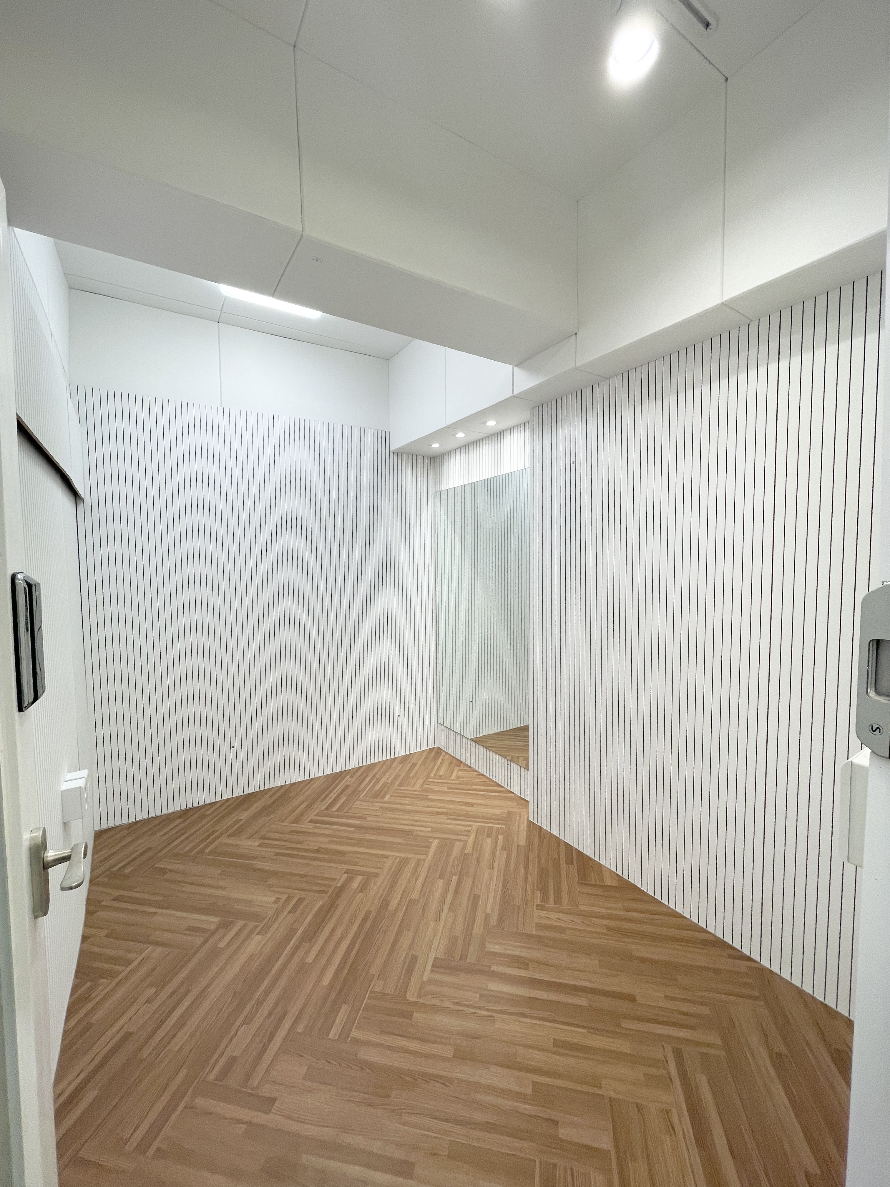 3번째 스튜디오 사진