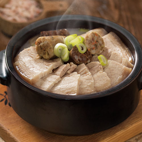 삼겹 수육 순대국