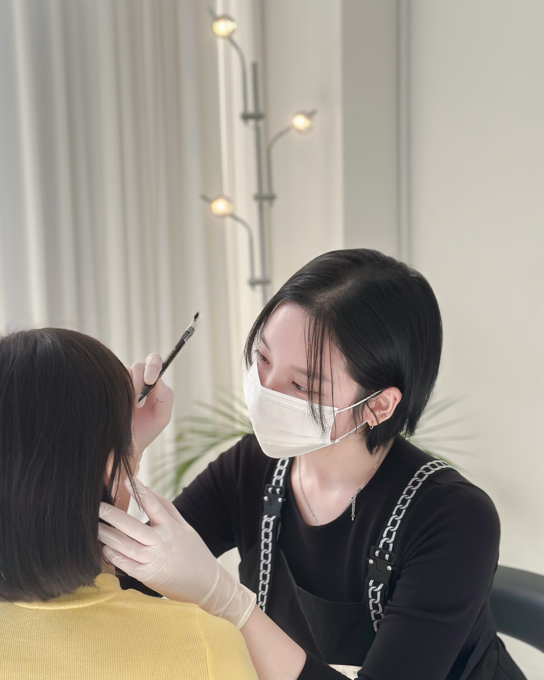 아미월 눈썹