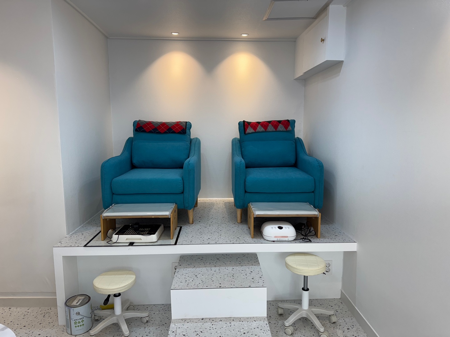 로지 네일 대표 이미지