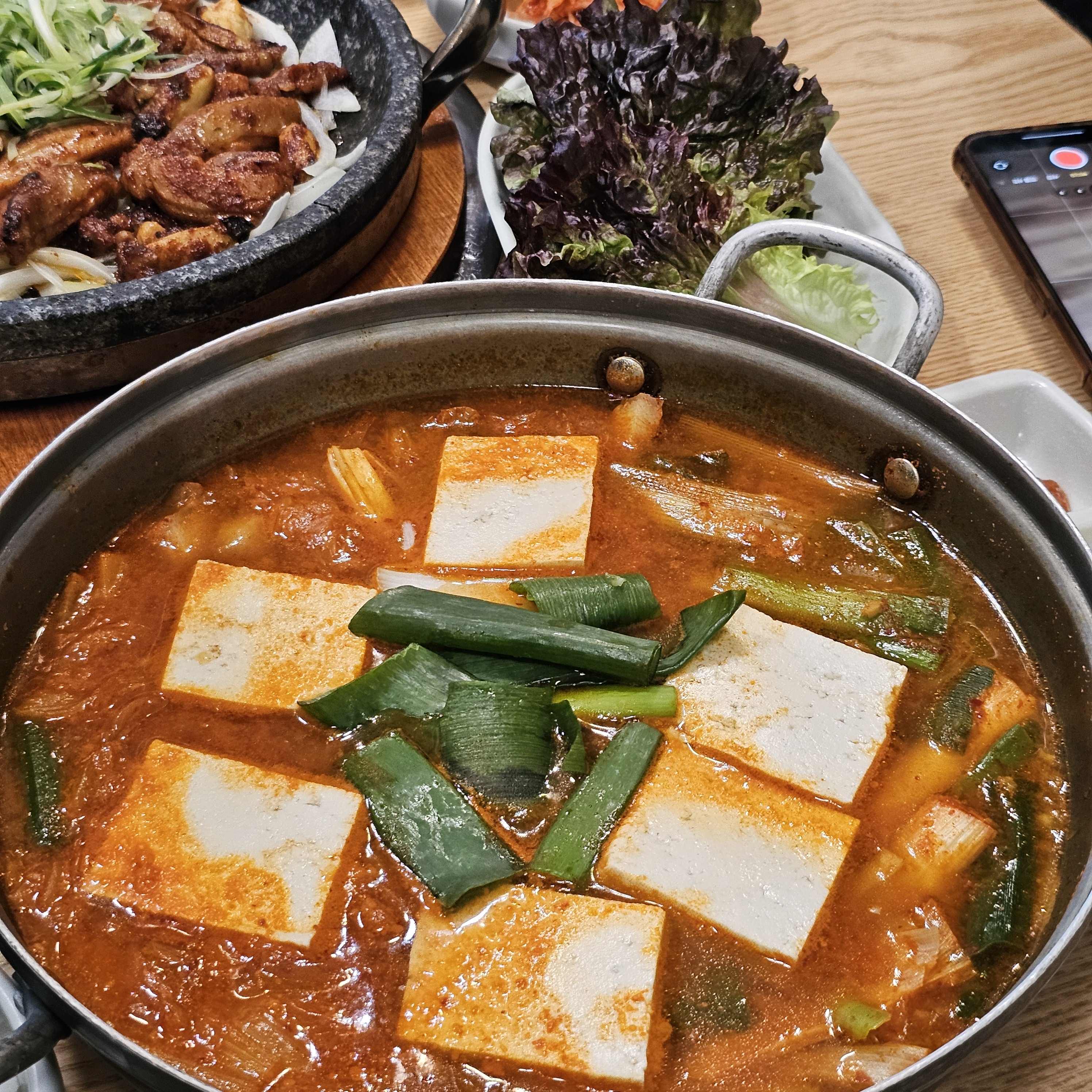 계룡숯불닭갈비앤닭보쌈 천안쌍용점