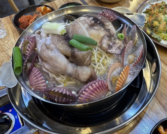 하박사해물칼국수