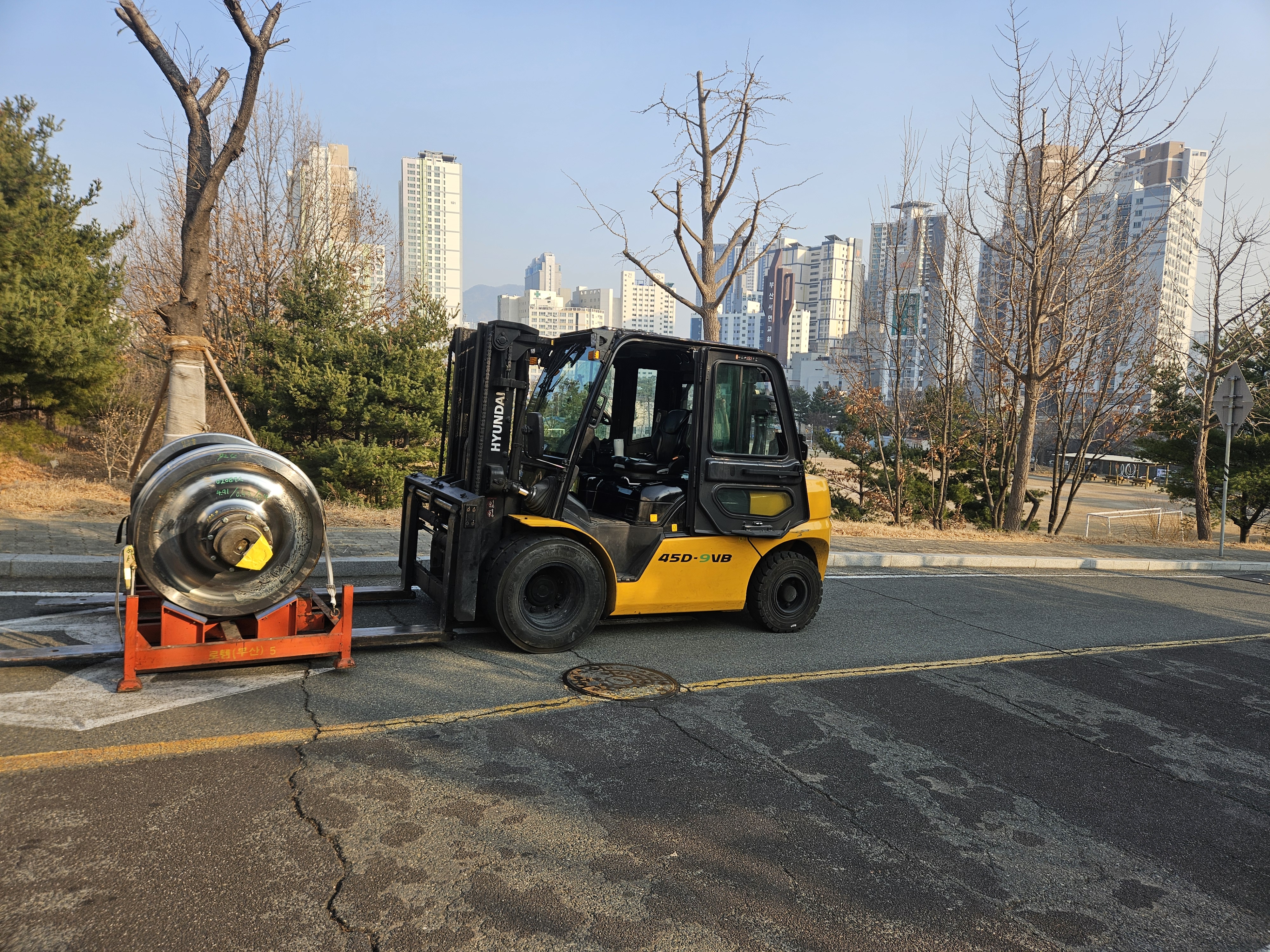 용호동지게차