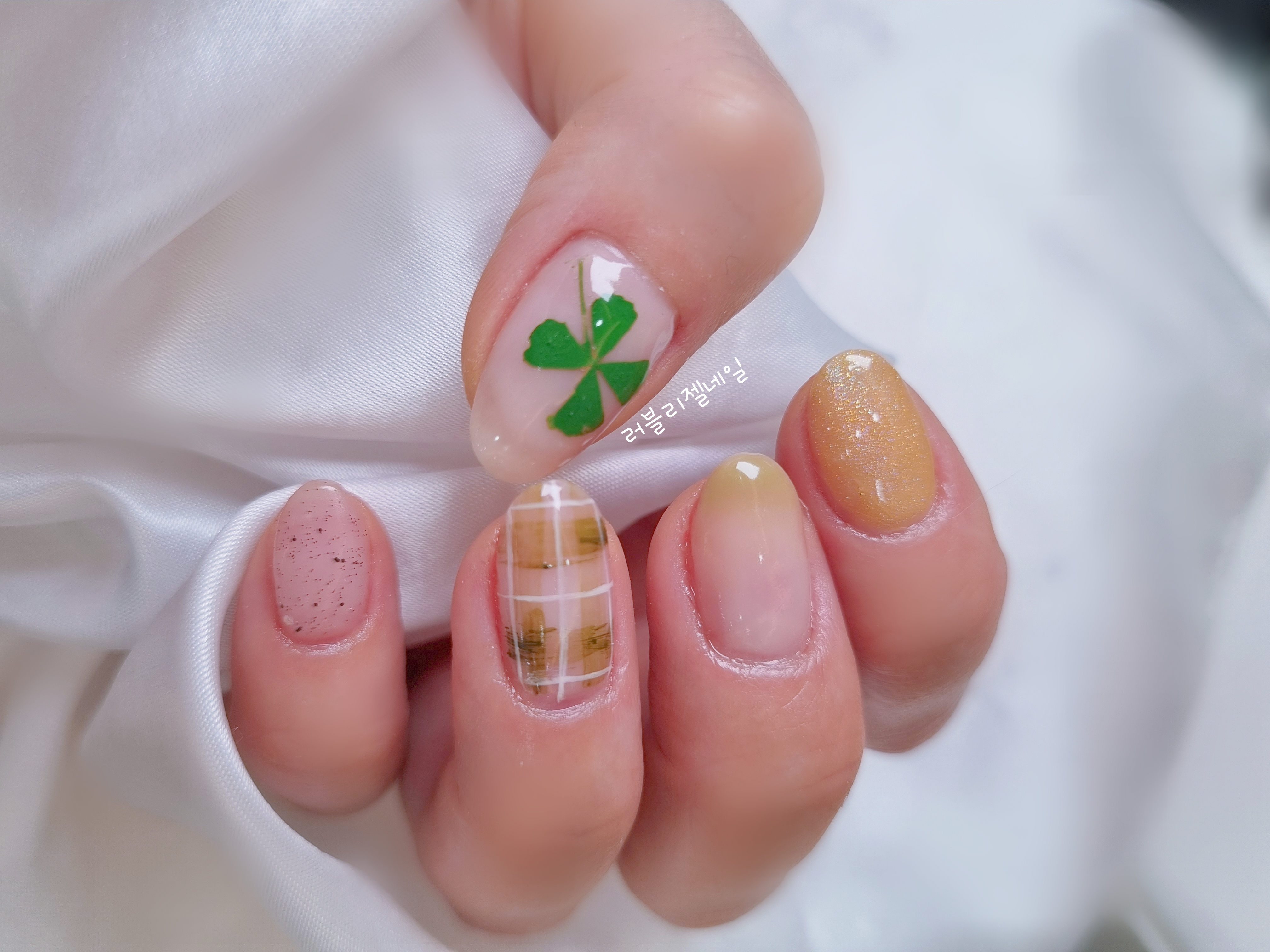 러블리젤네일 대표 이미지