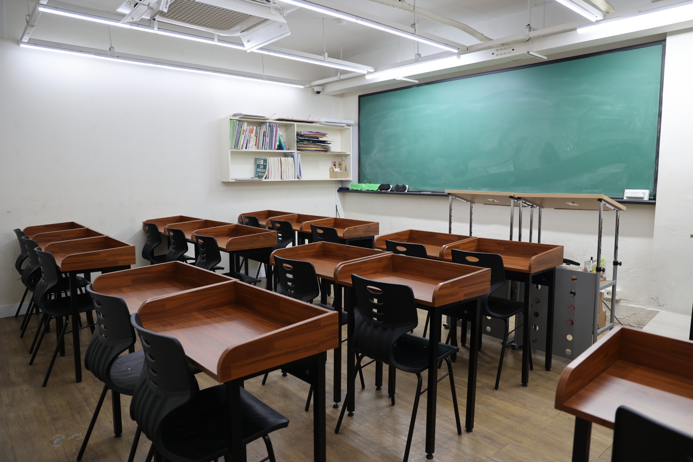 정영어학원 내부 또는 관련 모습