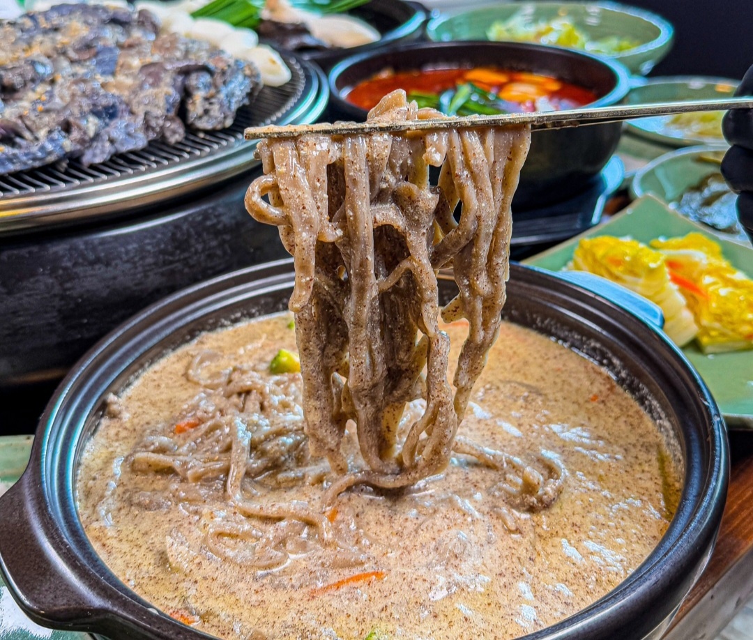 오골계선생 춘천본점
