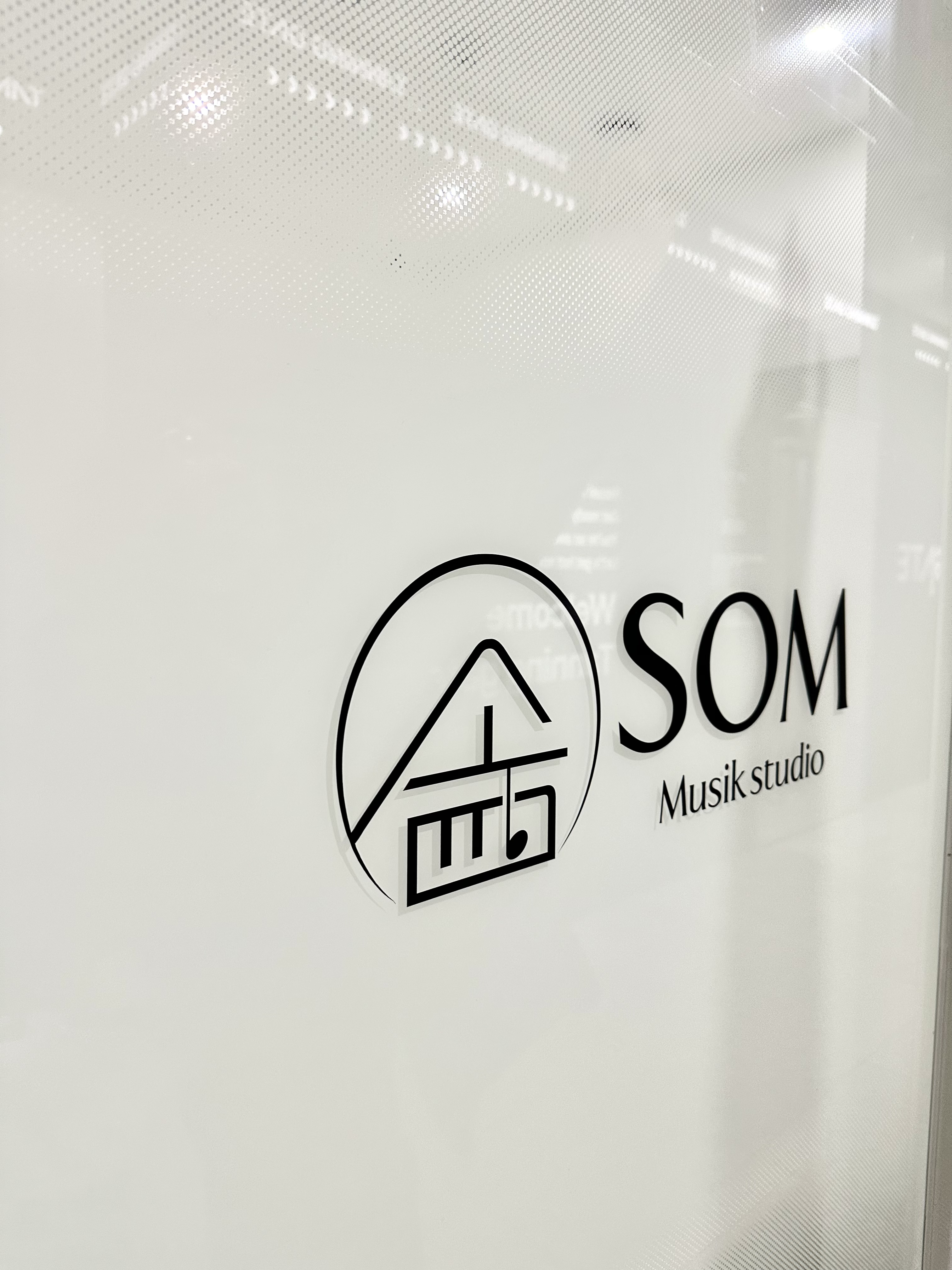 4번째 스튜디오 사진