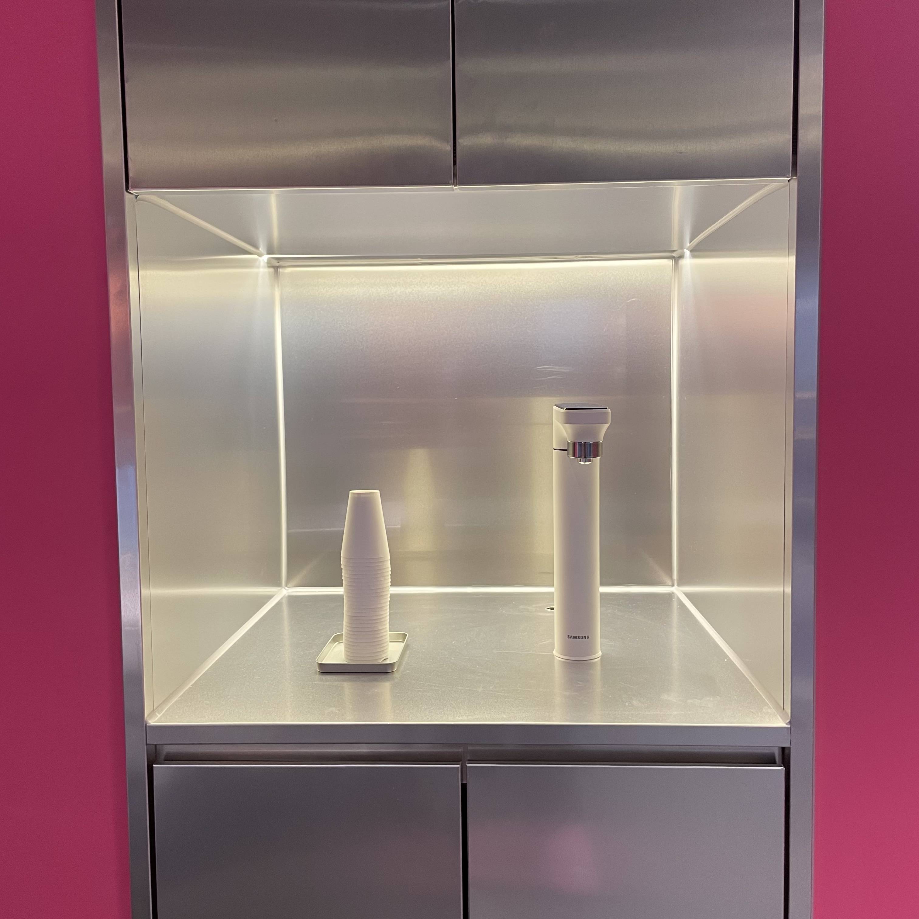 디스이즈바레 대표 이미지