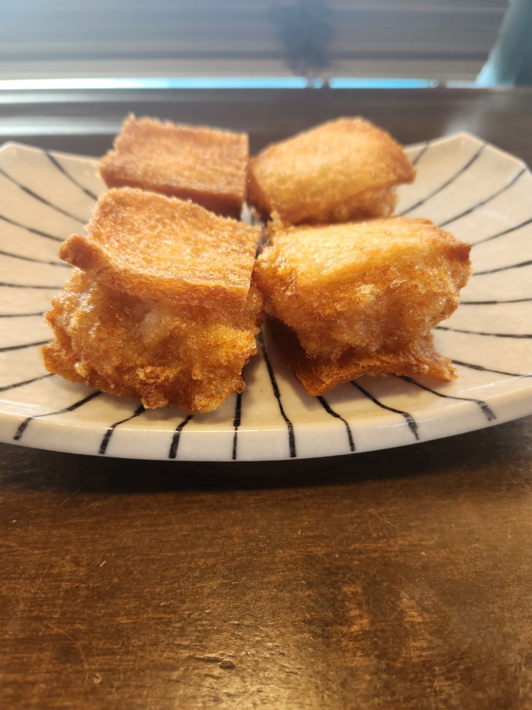 연스토랑 대표 이미지 - 연어덮밥