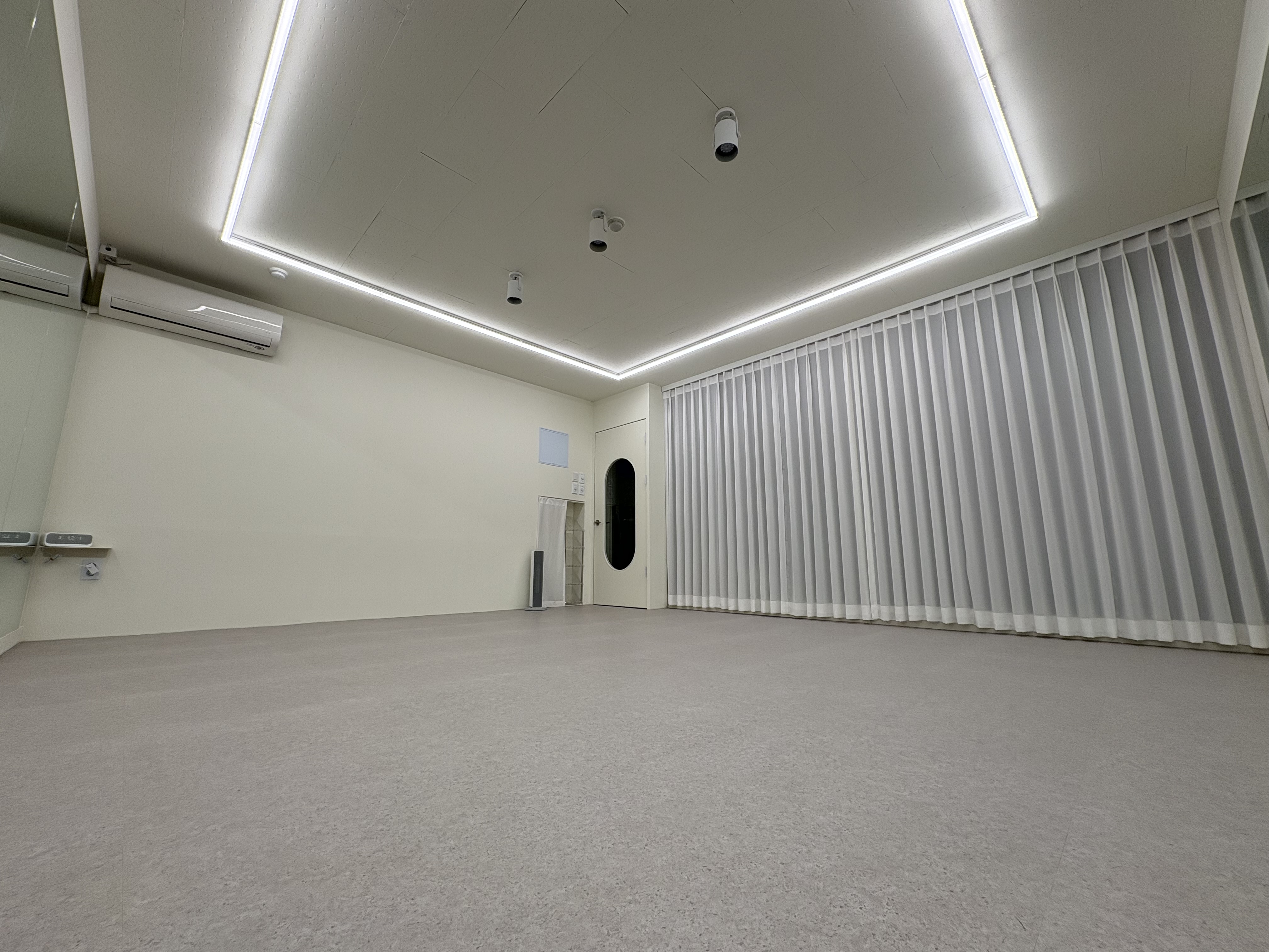 1번째 스튜디오 사진