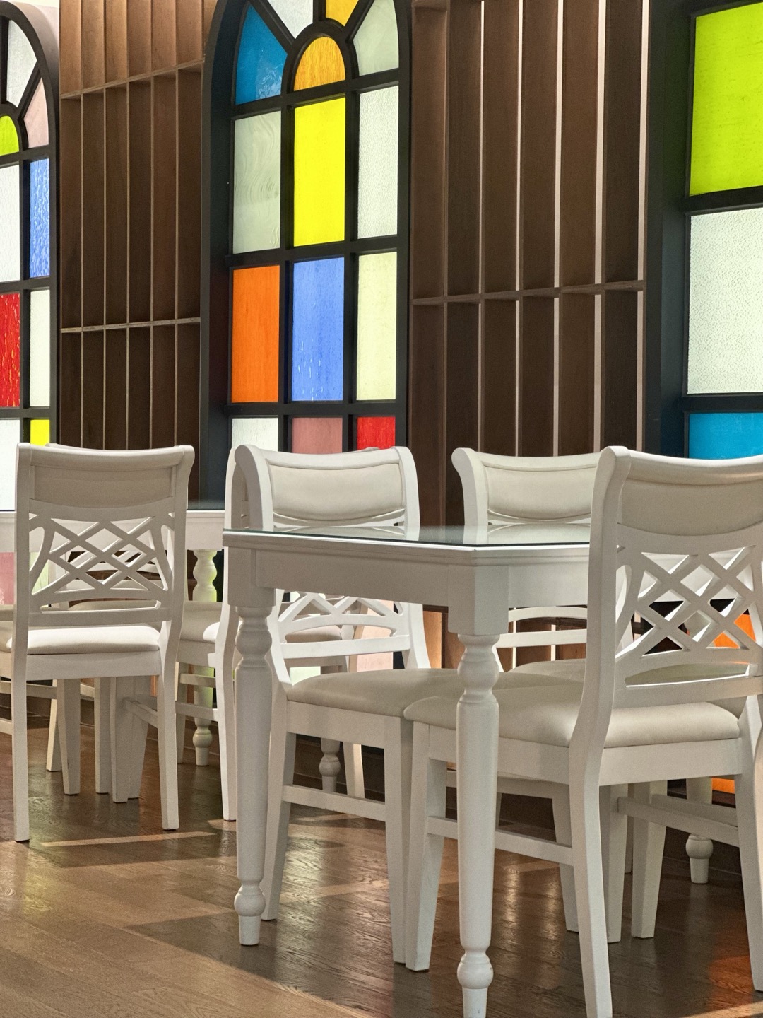 몽쁘띠쁠라 내부 또는 관련 모습