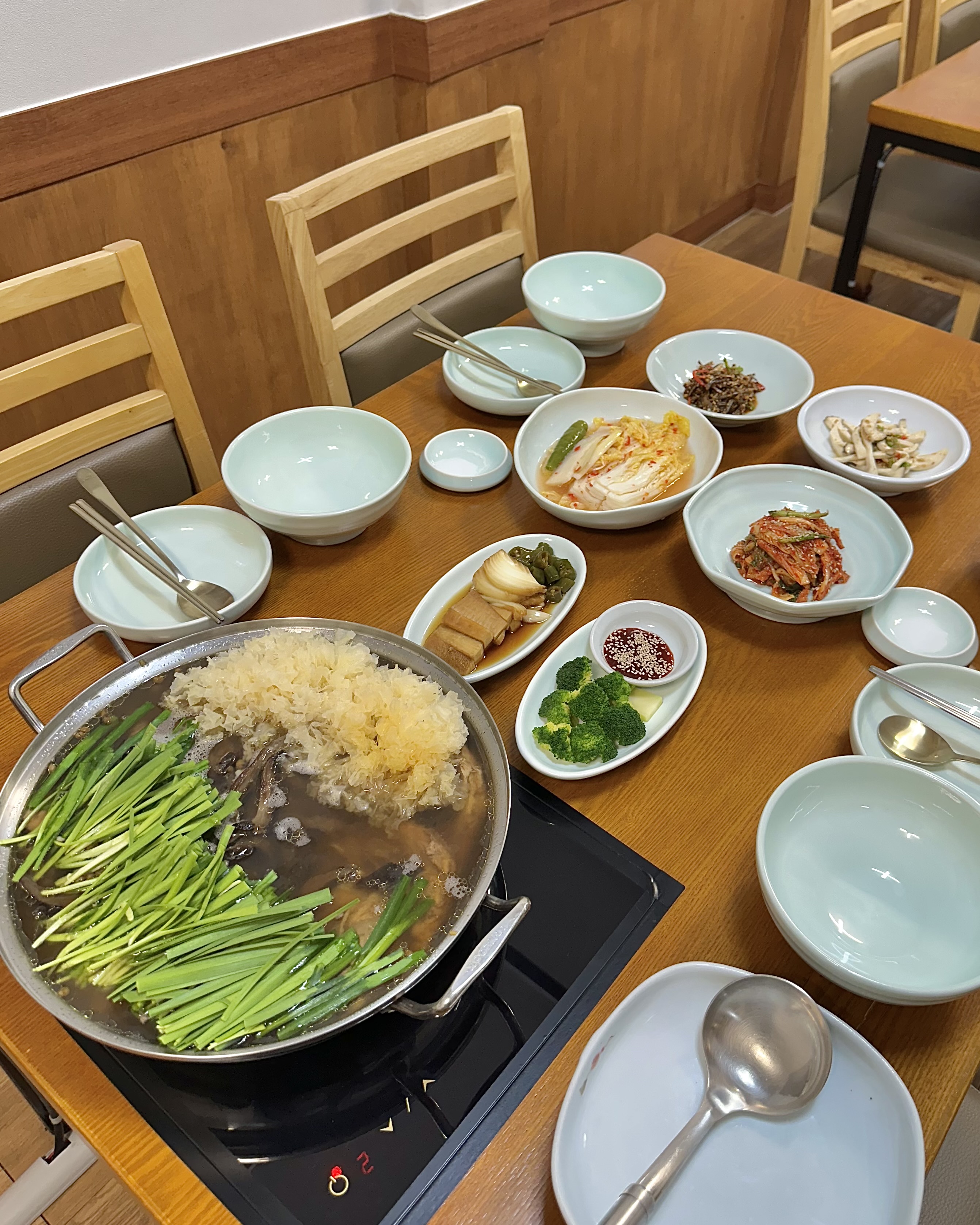 오능이백숙
