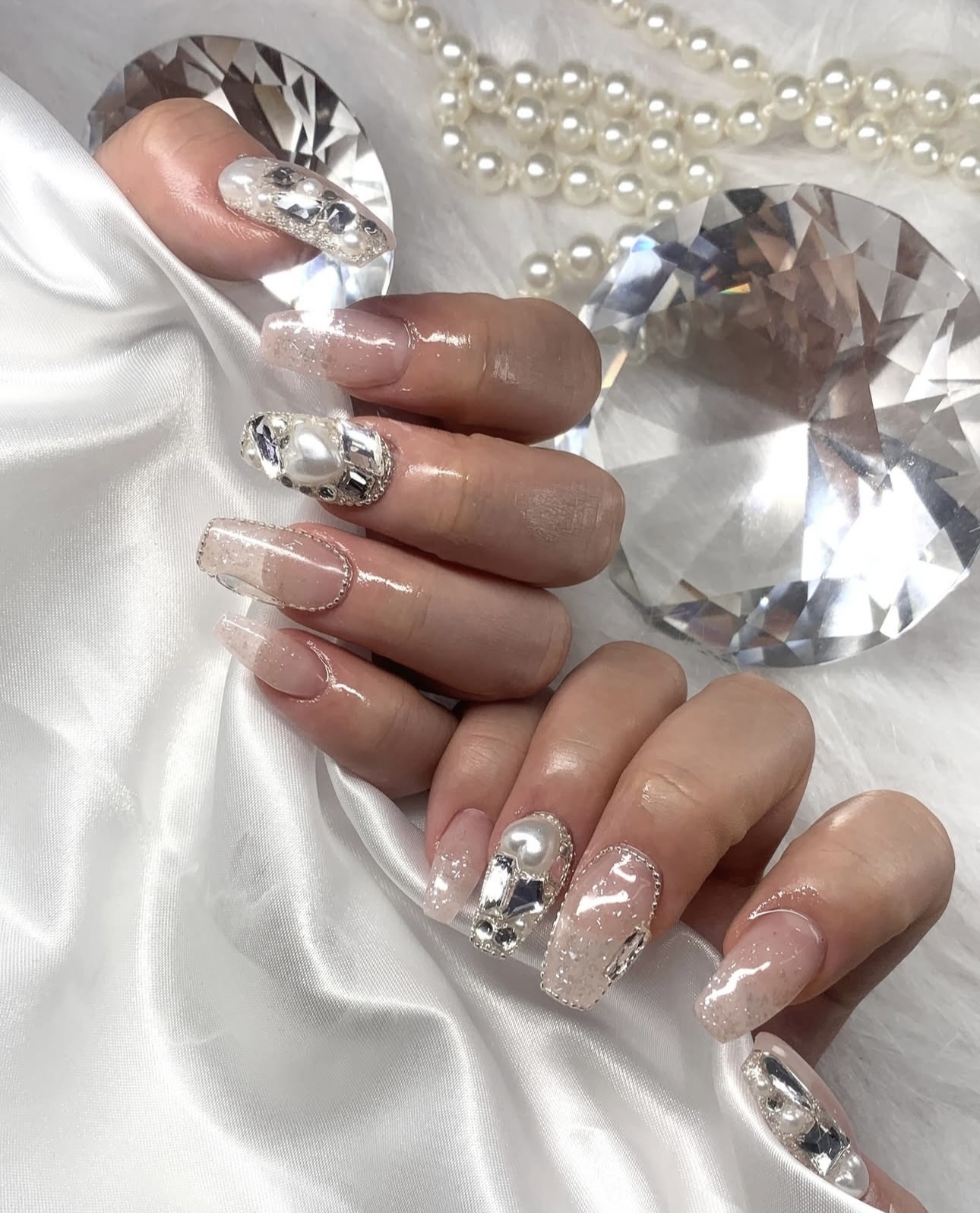 디나인 대표 이미지