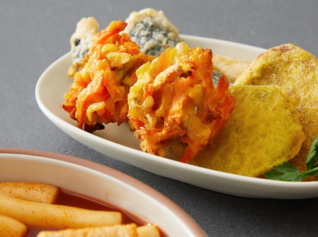 강제로시작한떡볶이 부평점