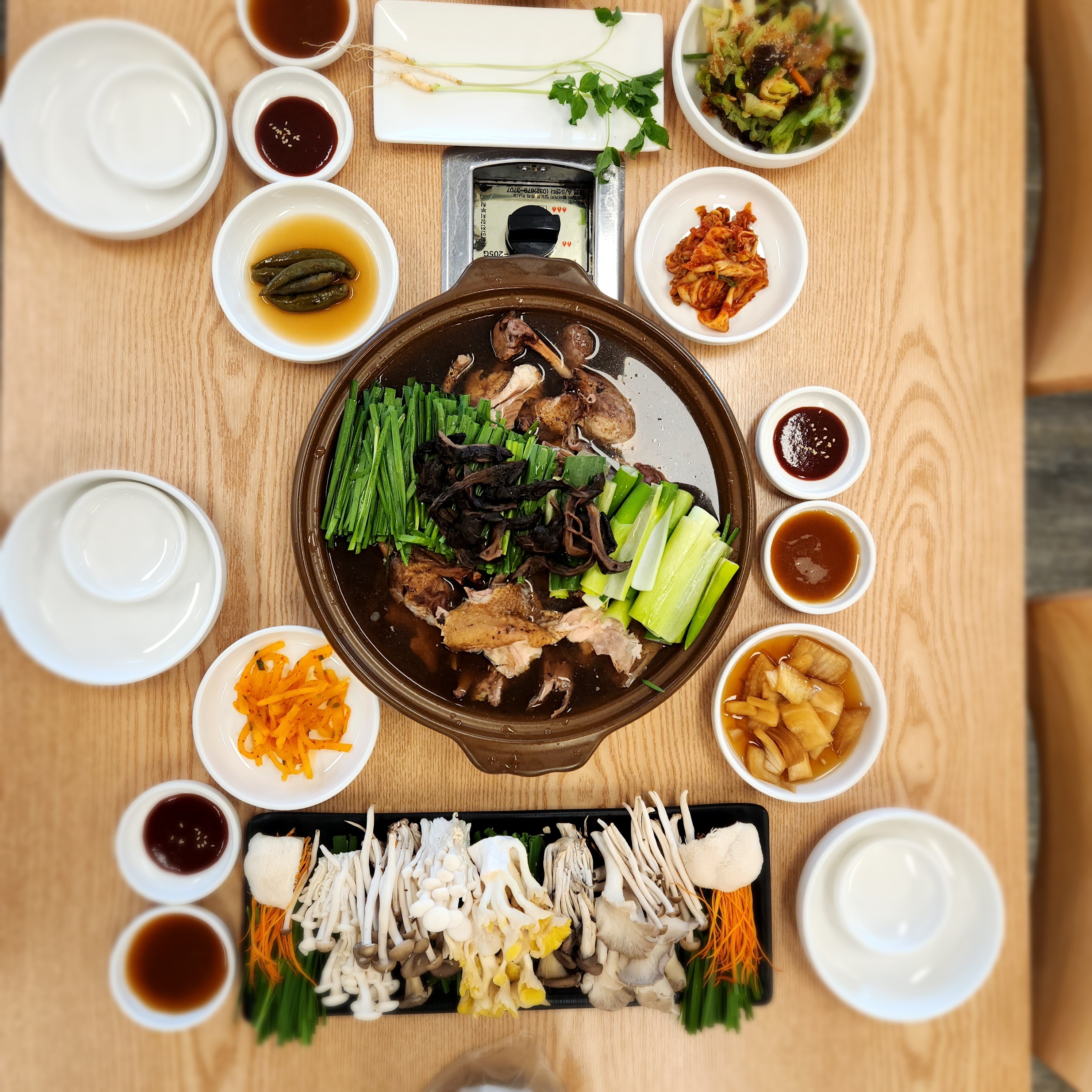 김여사능이버섯백숙 설명사진