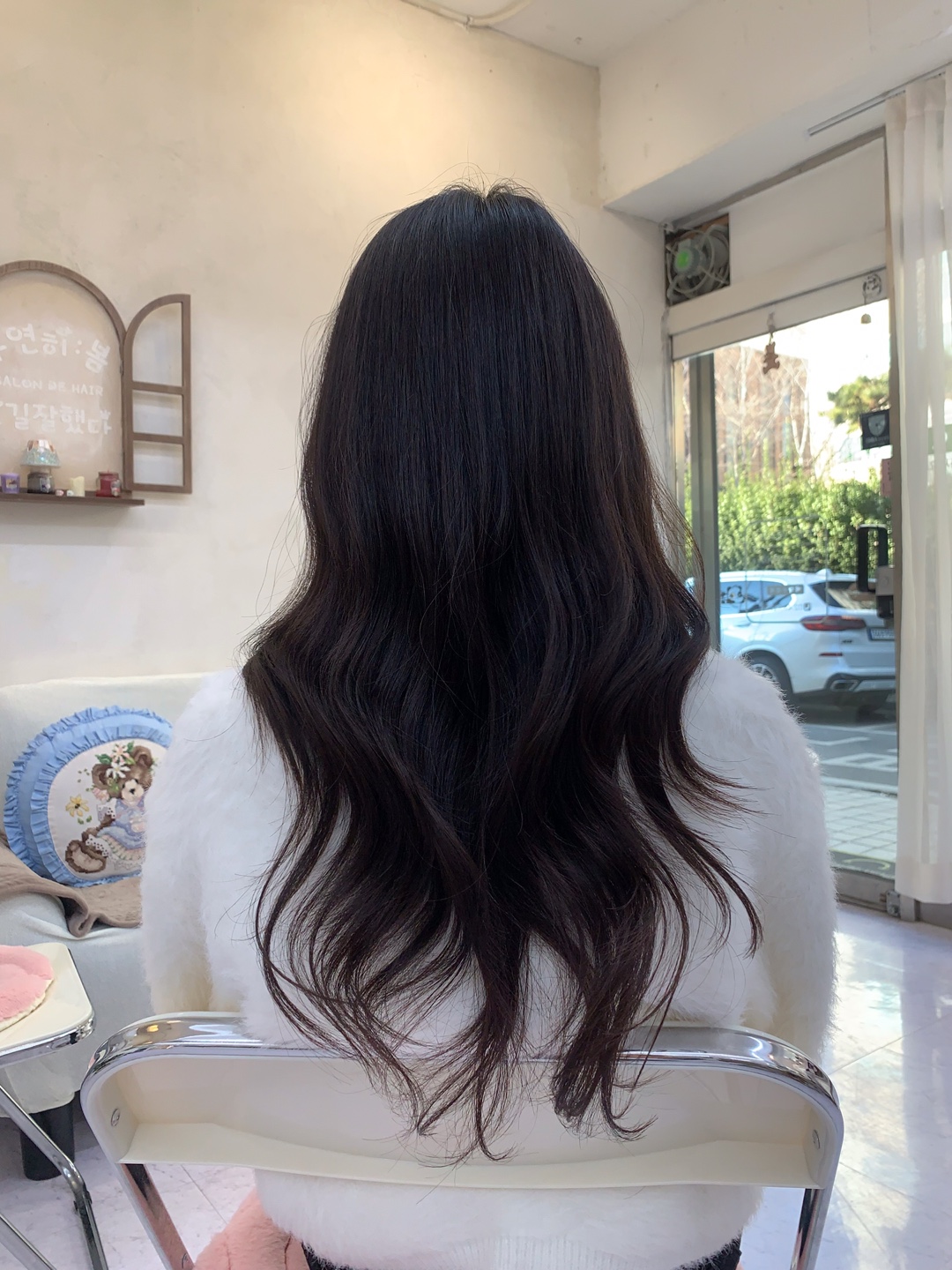 우연히봄살롱드헤어 내부 또는 관련 모습