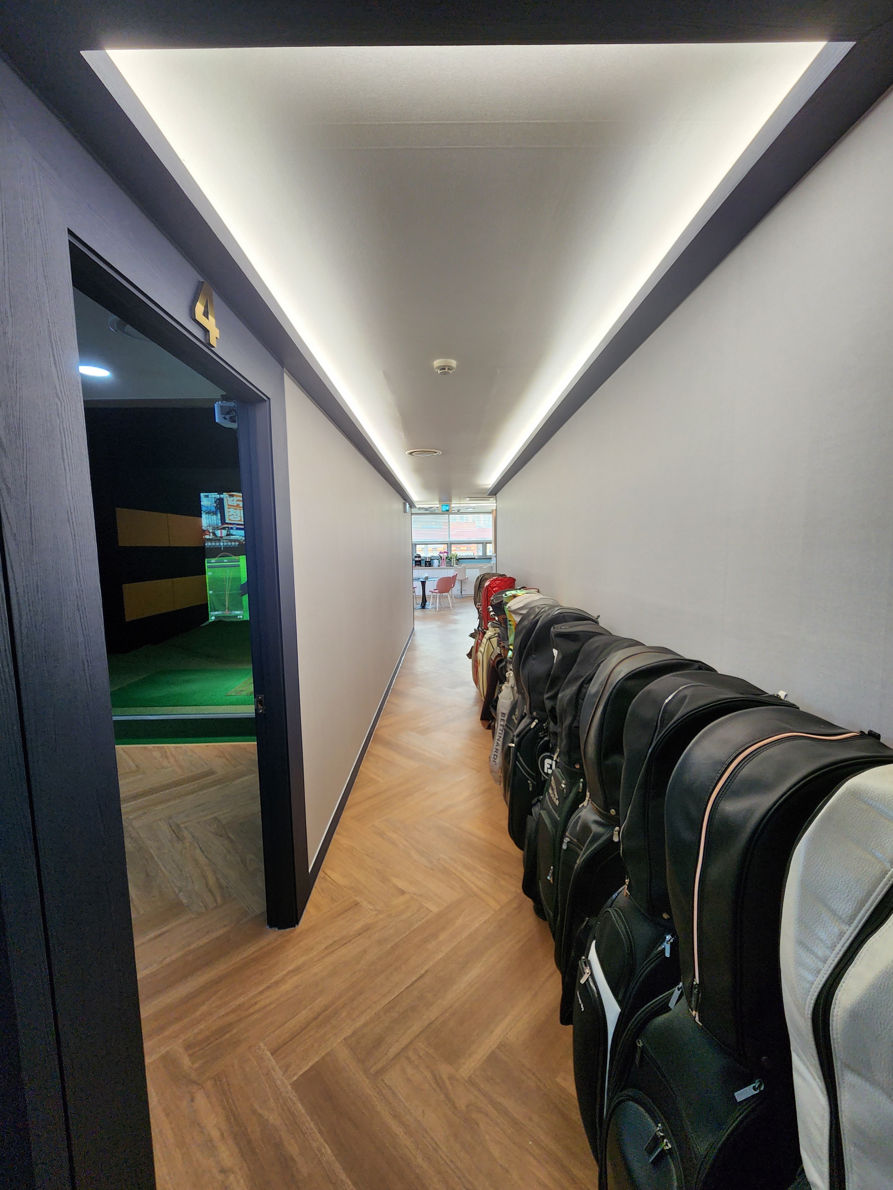 골프존 L스크린 하대원점 대표 이미지