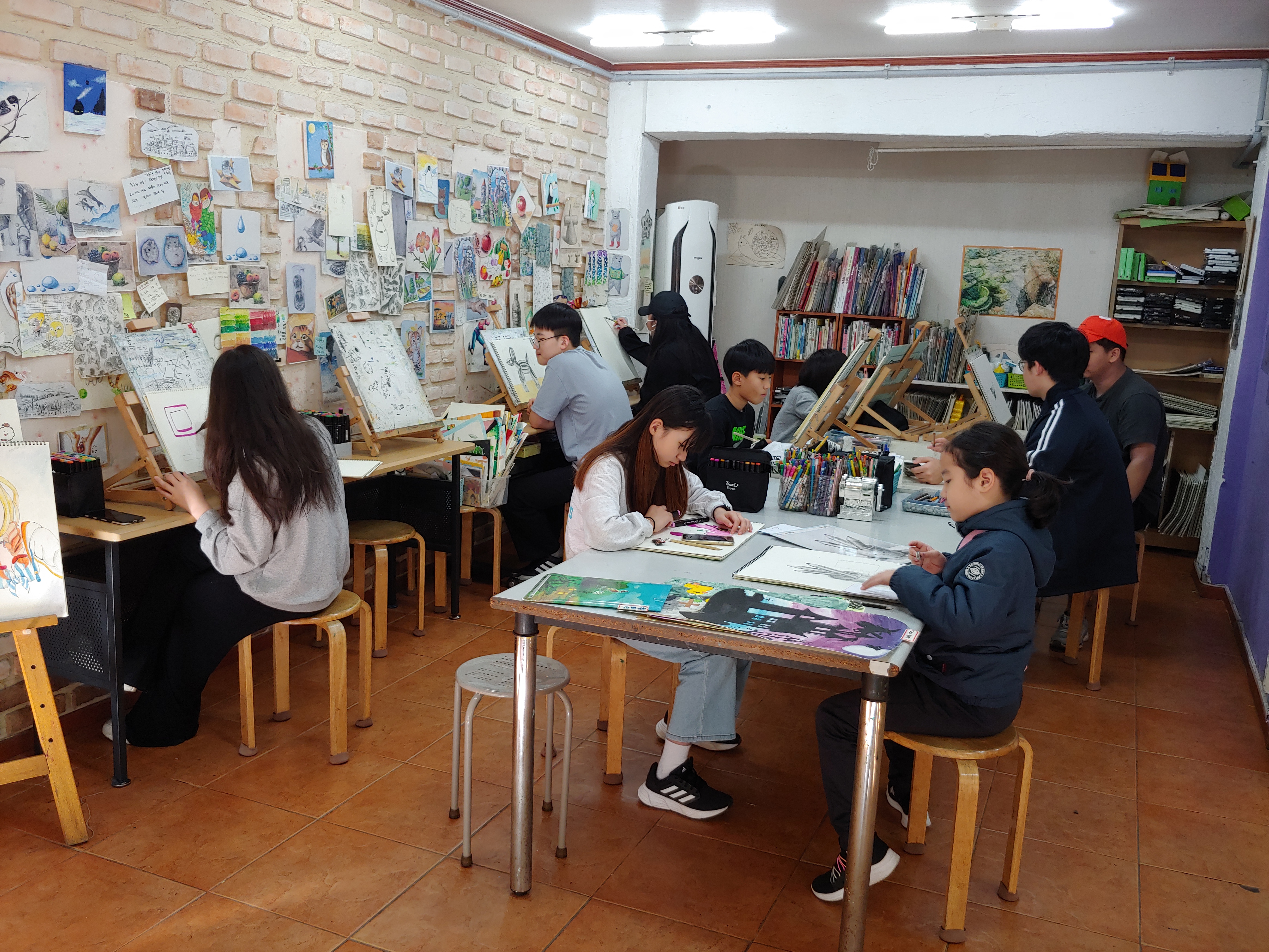 홍익예뜨락미술교습소