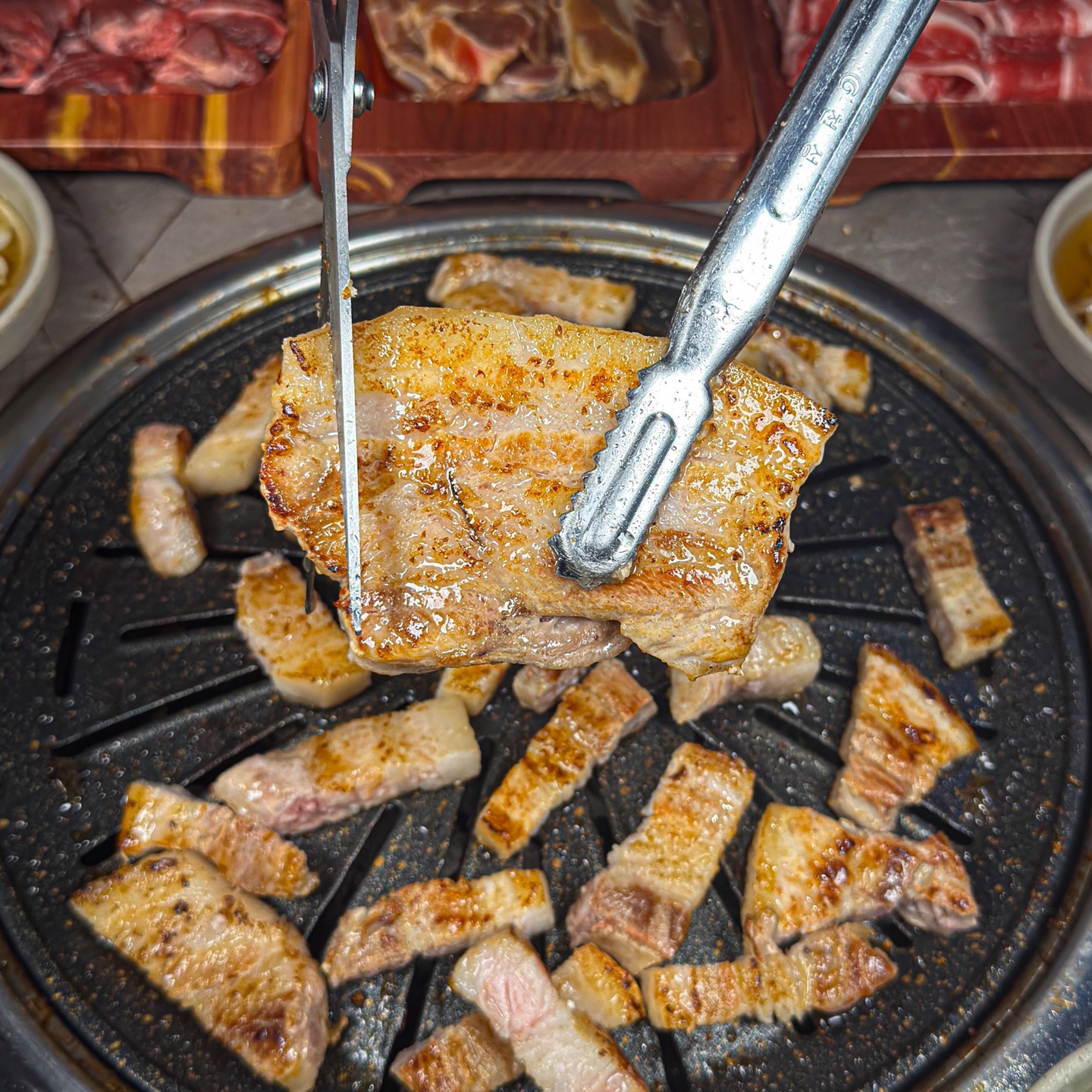 백년손님서서갈비무한리필 효성점 내부 또는 관련 모습