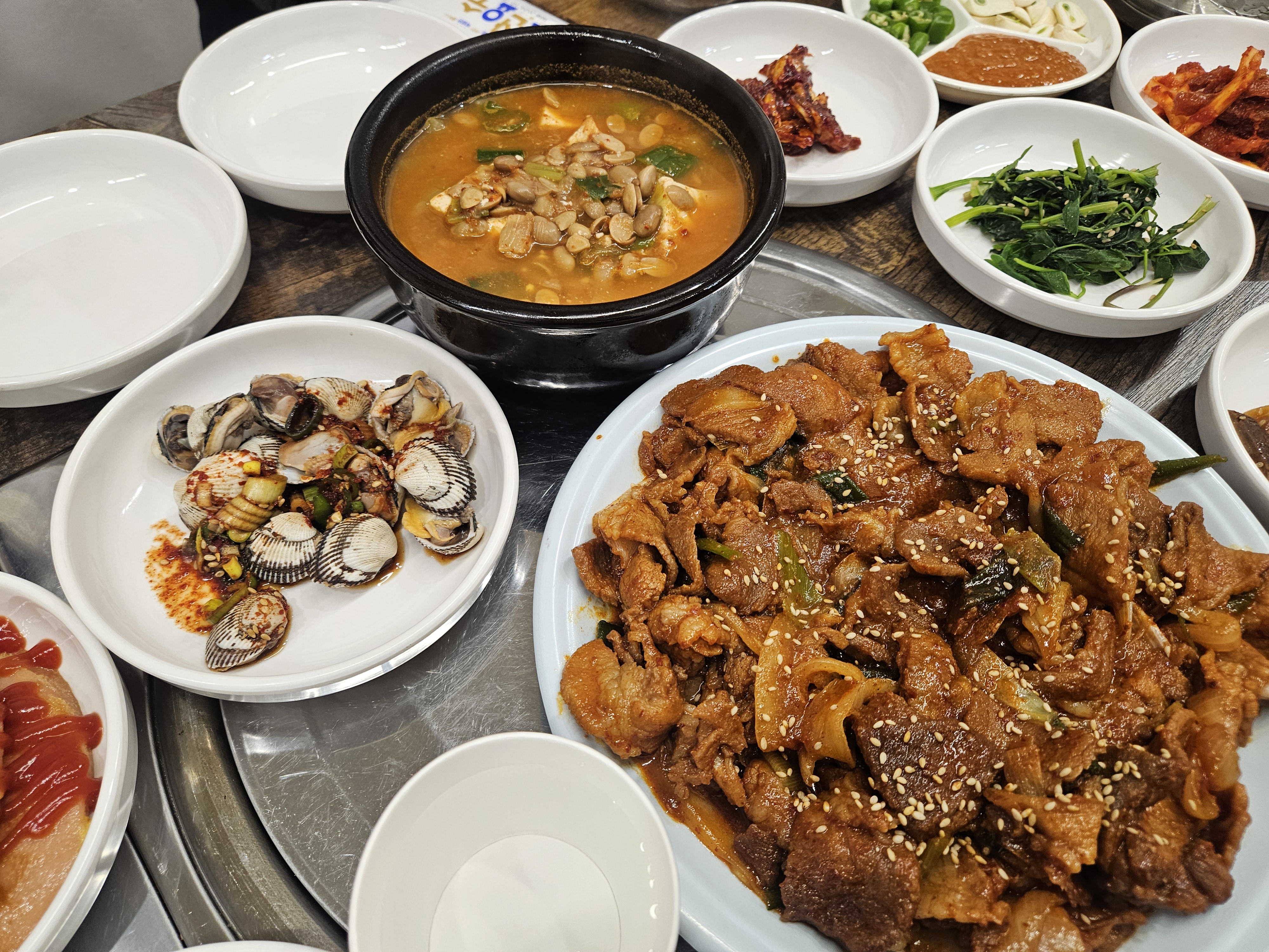 큰고향식당