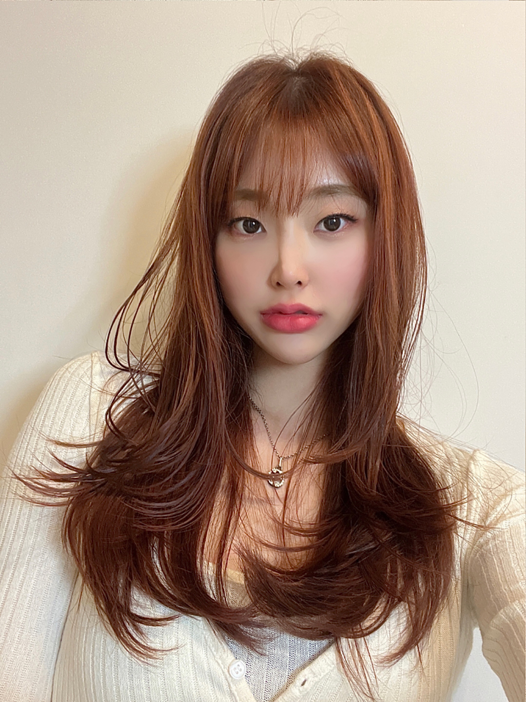 라운드엘 천호로데오점 내부 또는 관련 모습